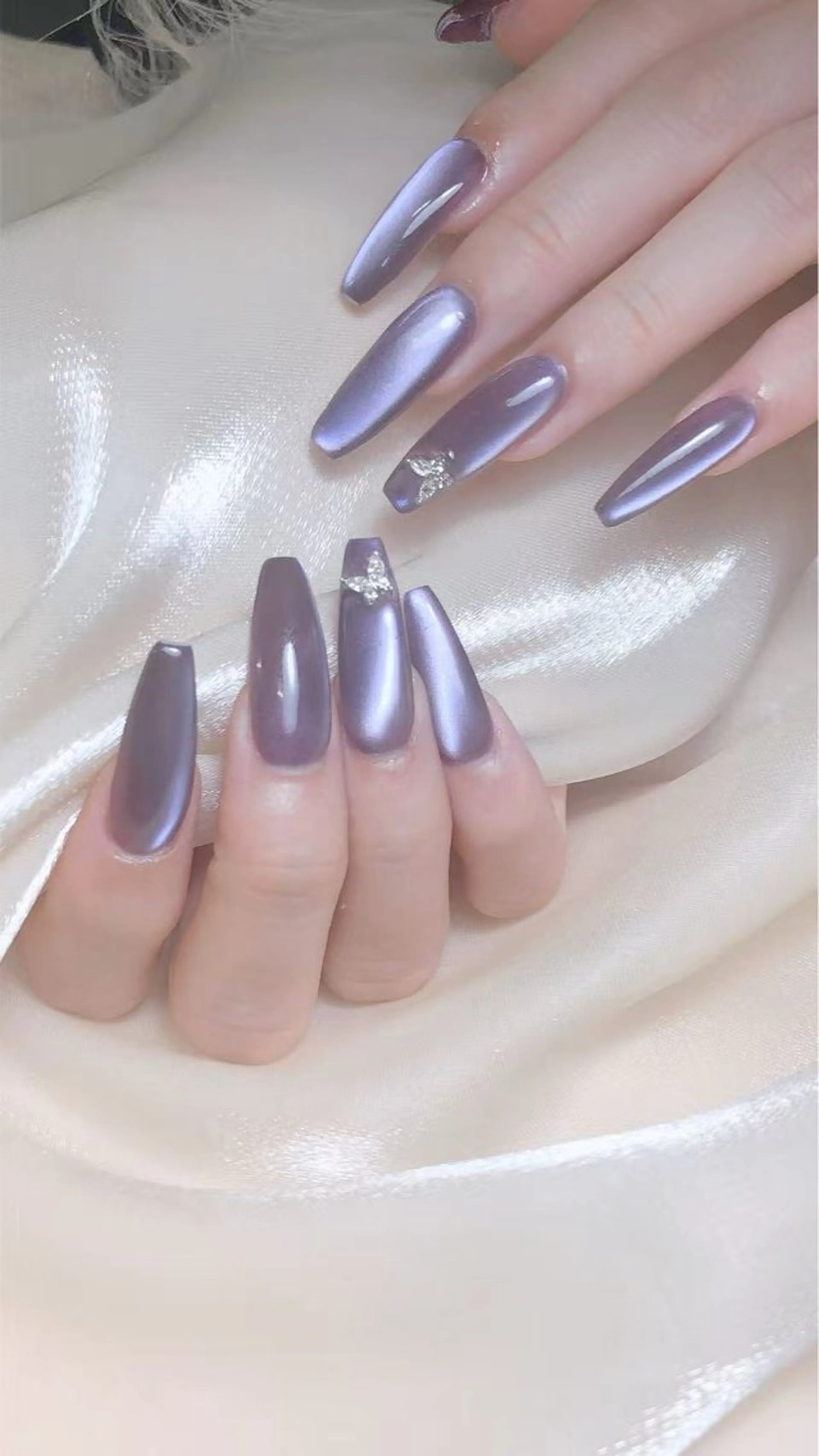 ネイル ハンドネイル LR.ONE リナのネイルデザイン