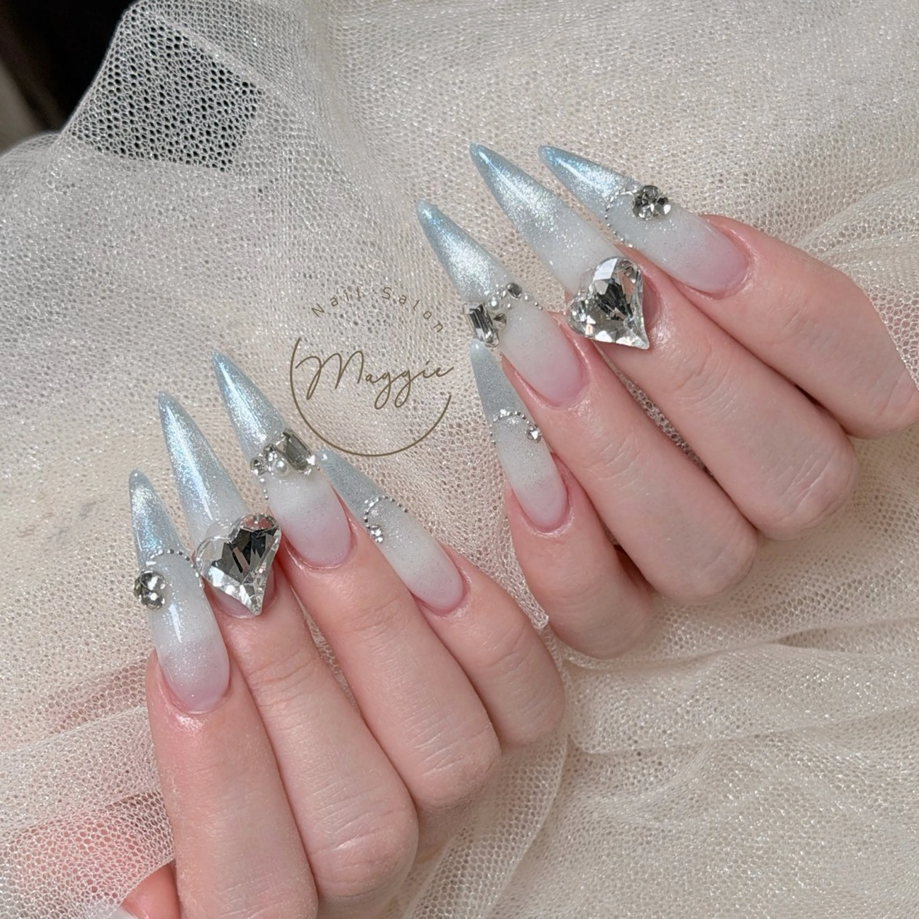 ネイル Maggie Nail🦩のネイルデザイン