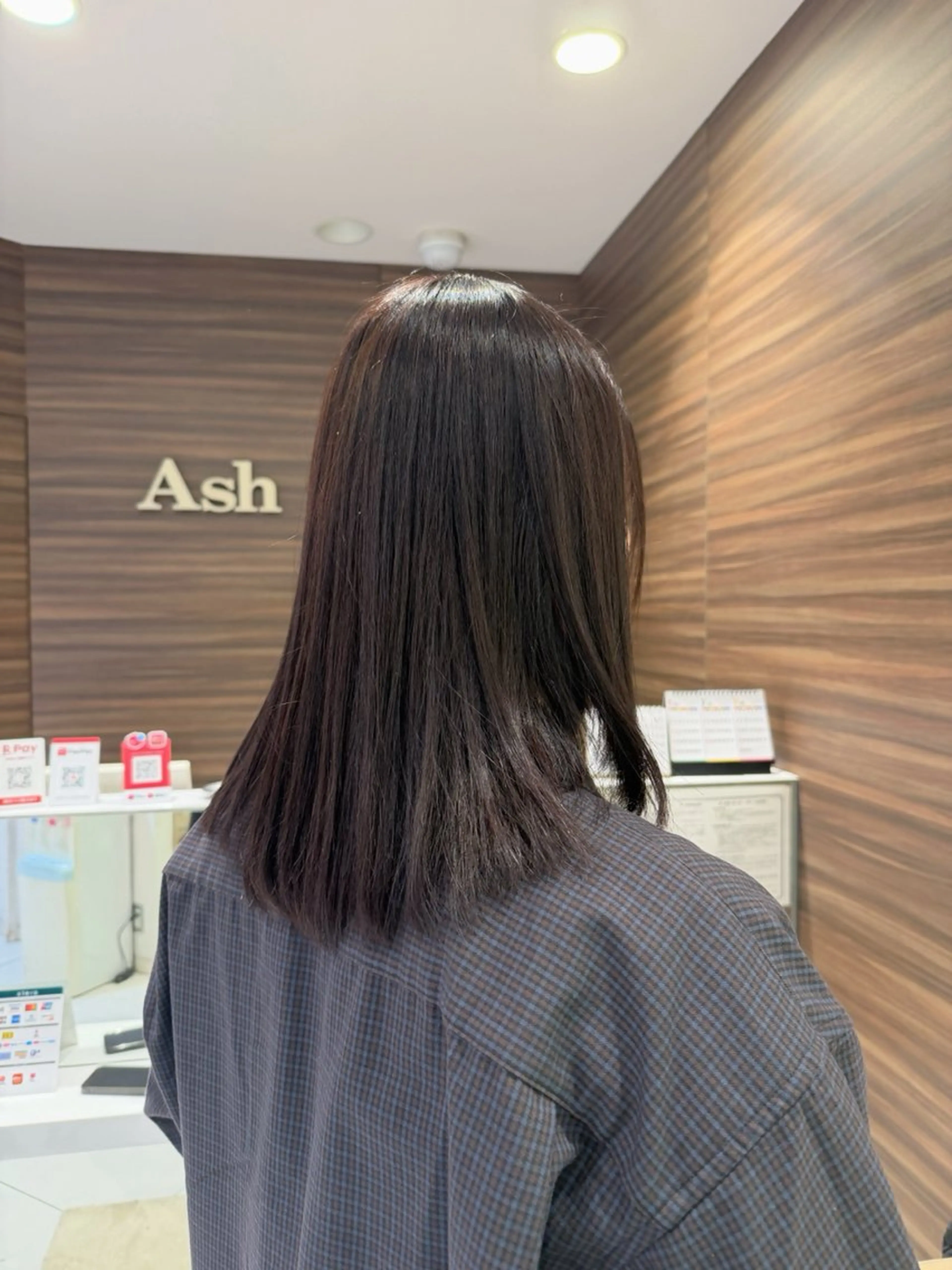 ミディアム パーマ 縮毛矯正 トリートメント ハイトーンカラー☁️ 西條 楓花のヘアスタイル