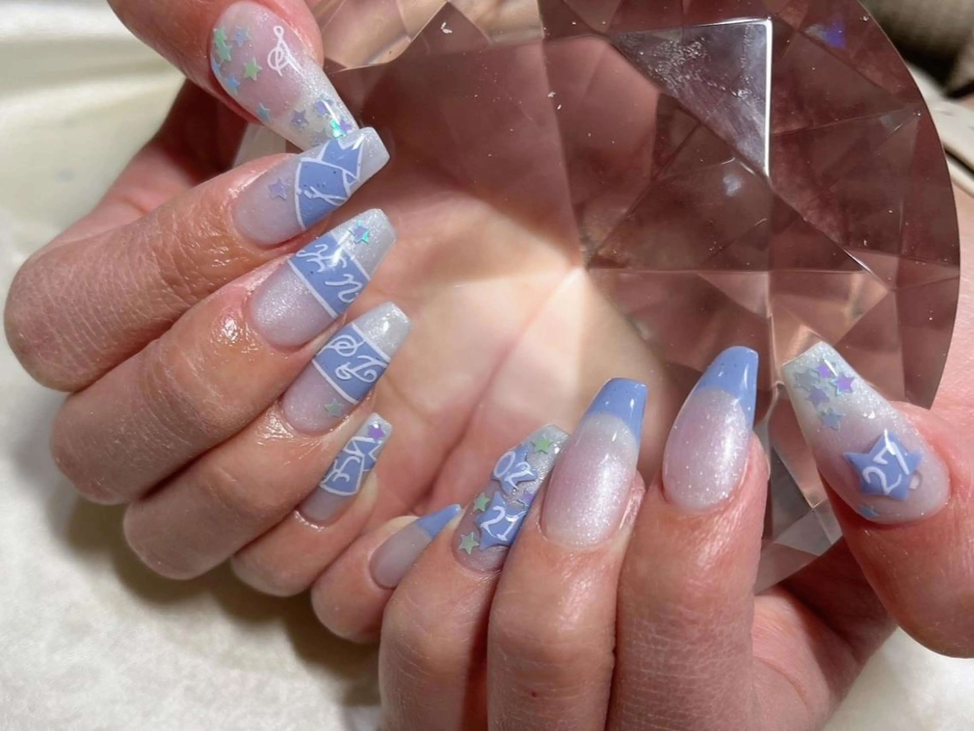 ネイル マツエク・マツパ アイブロウ 韓国風マツエク パリジェンヌラッシュリフト まつげパーマ ワンホンマツエク 長さ出し ハンドネイル Nail&eye Belire 新宿のネイルデザイン