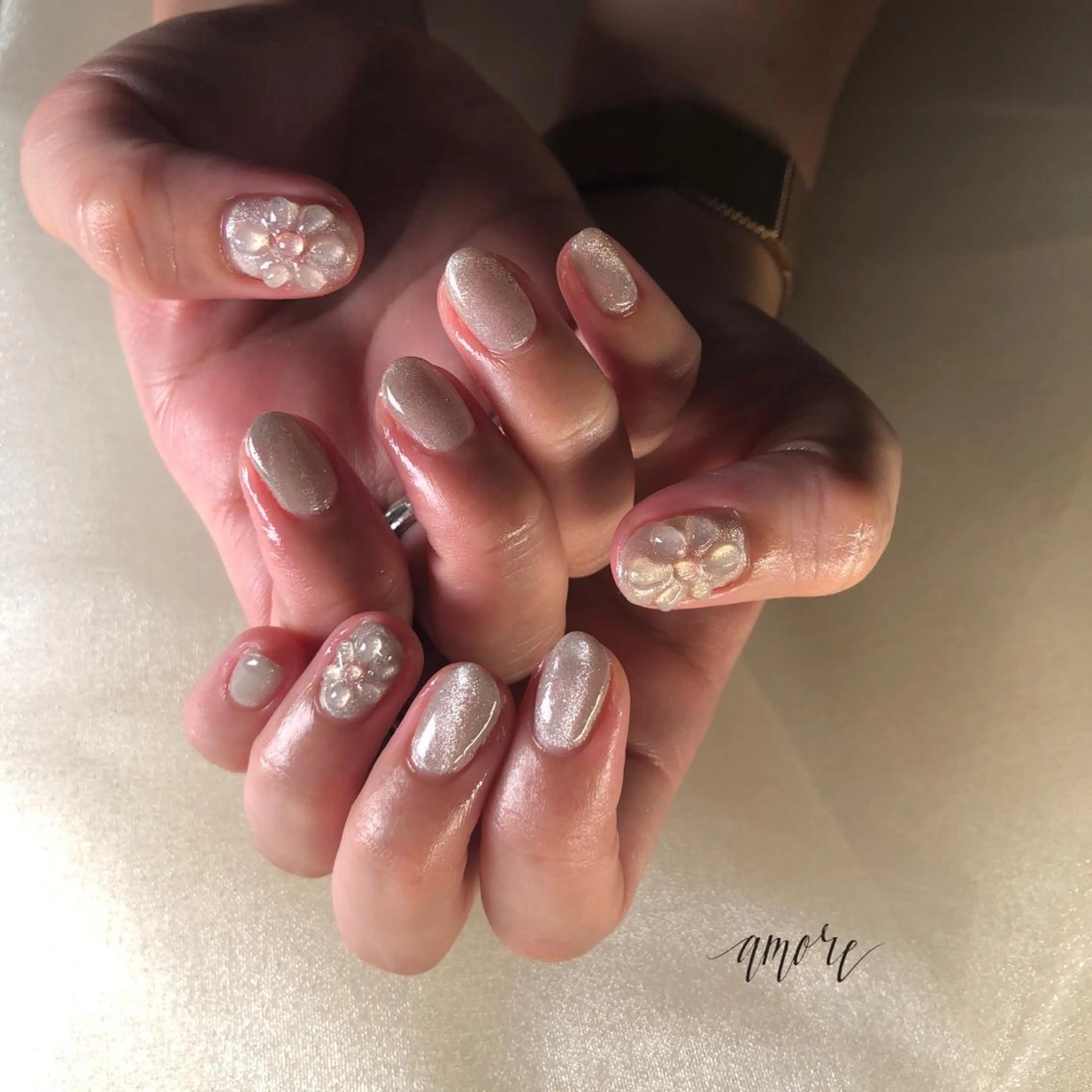 ネイル アートネイル ジェルネイル 氷ネイル・うるうるネイル マグネットネイル ミラーネイル You kyehwaのネイルデザイン