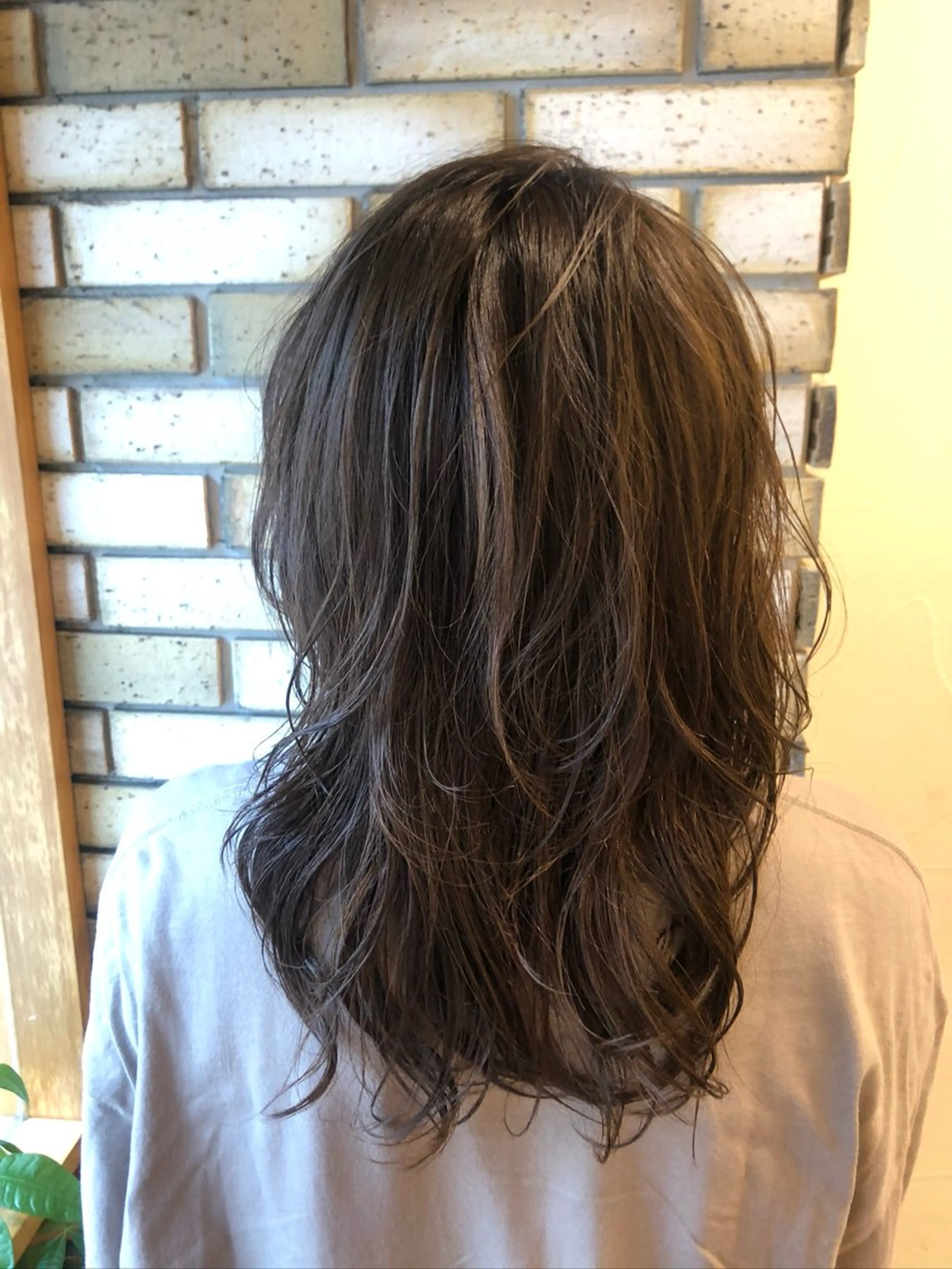 ロング カラー ブラウンカラー レイヤーカット カット ヘアカラー TELA HAIR南流山店所属・TELA HAIR Annaのヘアスタイル