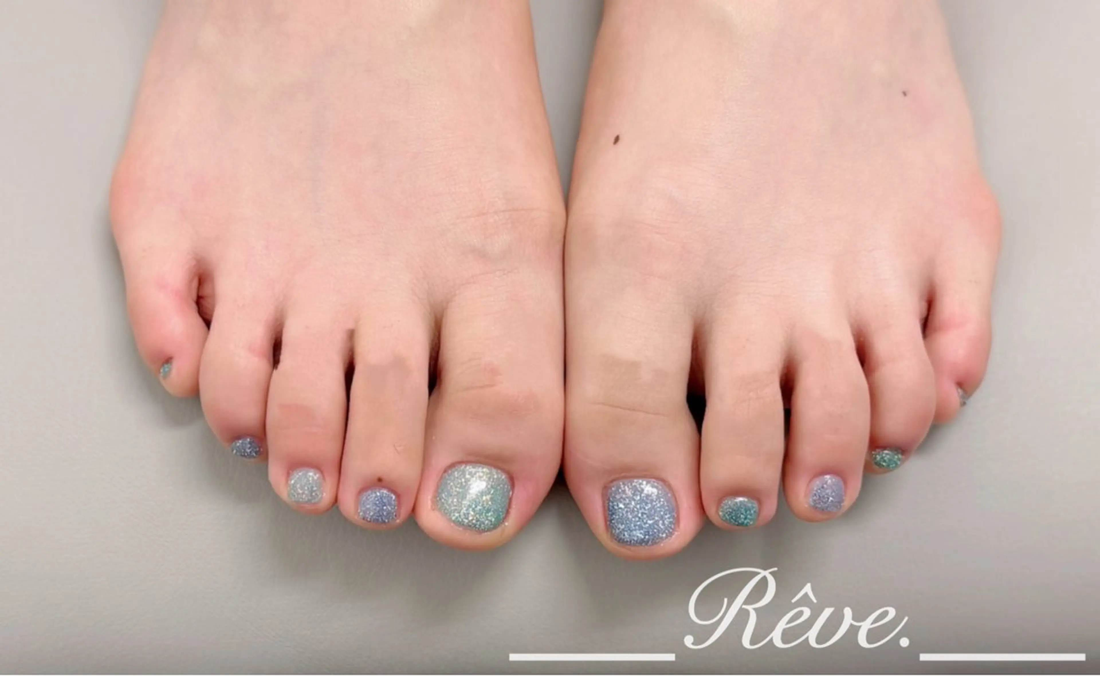 ネイル ハンドネイル フットネイル Reve.所属・Reve. 黒澤のネイルデザイン