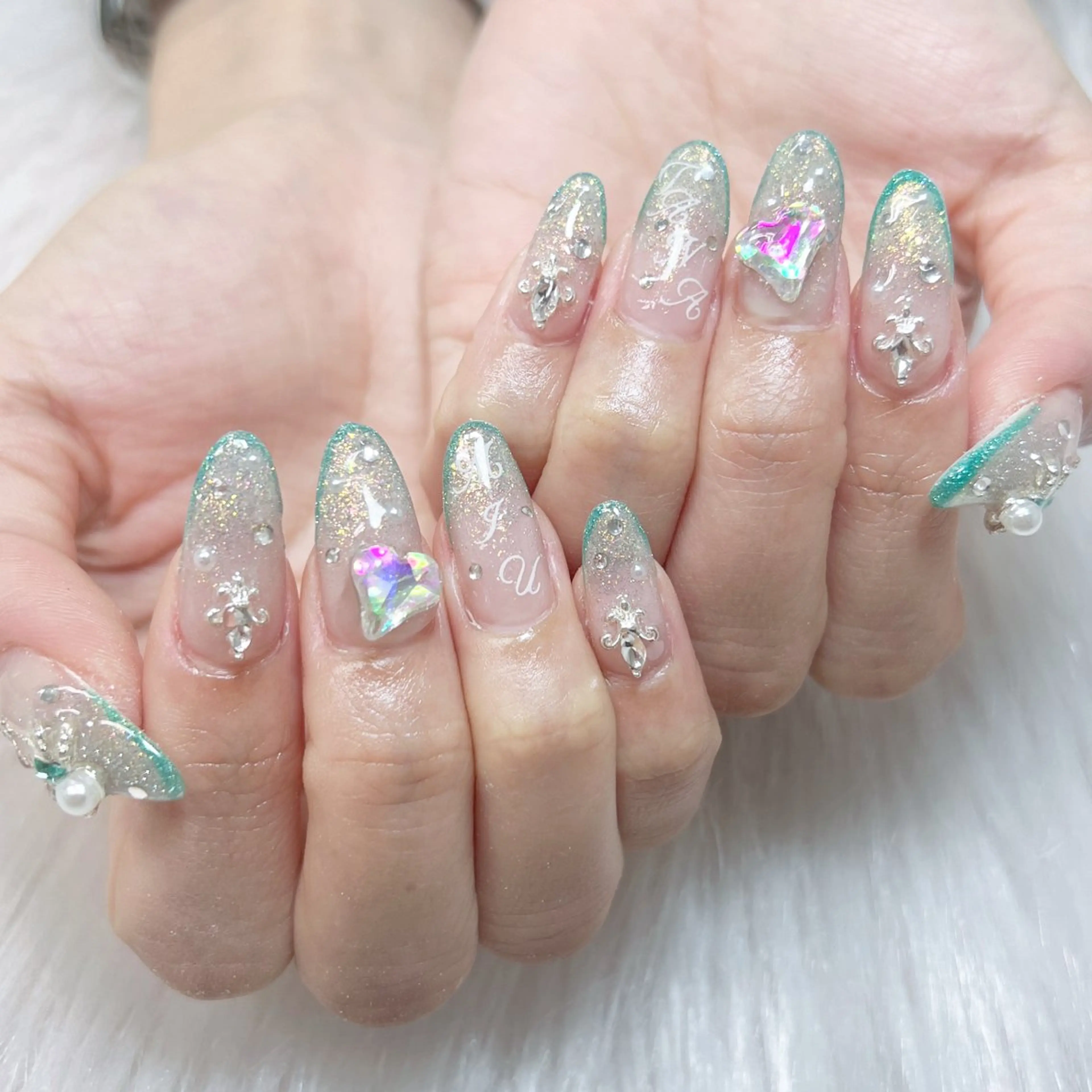 メンズ ネイル メンズ韓国風 アートネイル オーロラネイル ガーリー キラキラネイル ハンドネイル Nail salon 木にいるのネイルデザイン