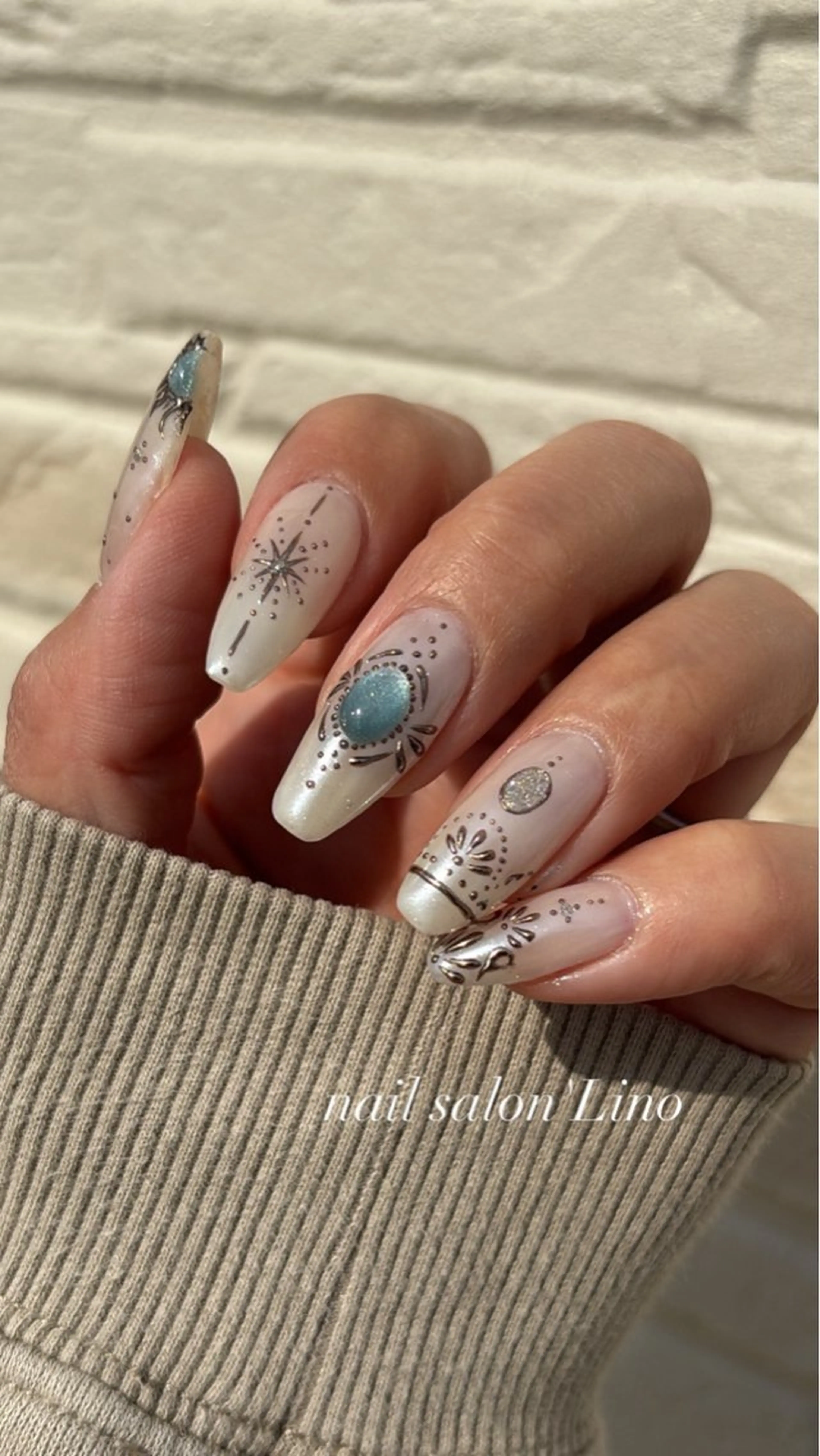 ネイル アートネイル ミラーネイル Lino𓂃⟡.· Chizuruのネイルデザイン