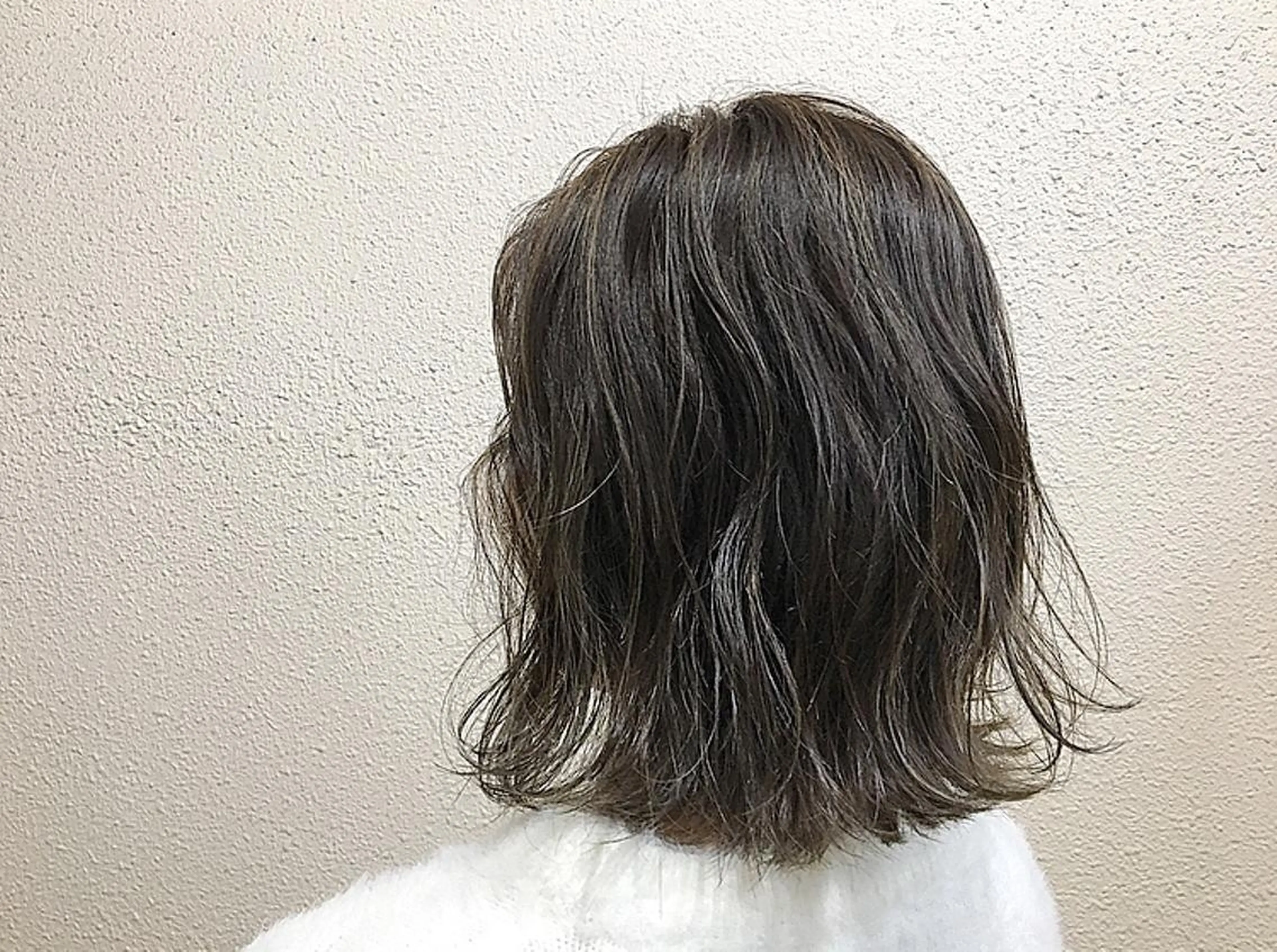 ミディアム カラー ハイライトカラー 外国人風カラー ハイライト 半個室女性salon 🩰Natsumiのヘアスタイル