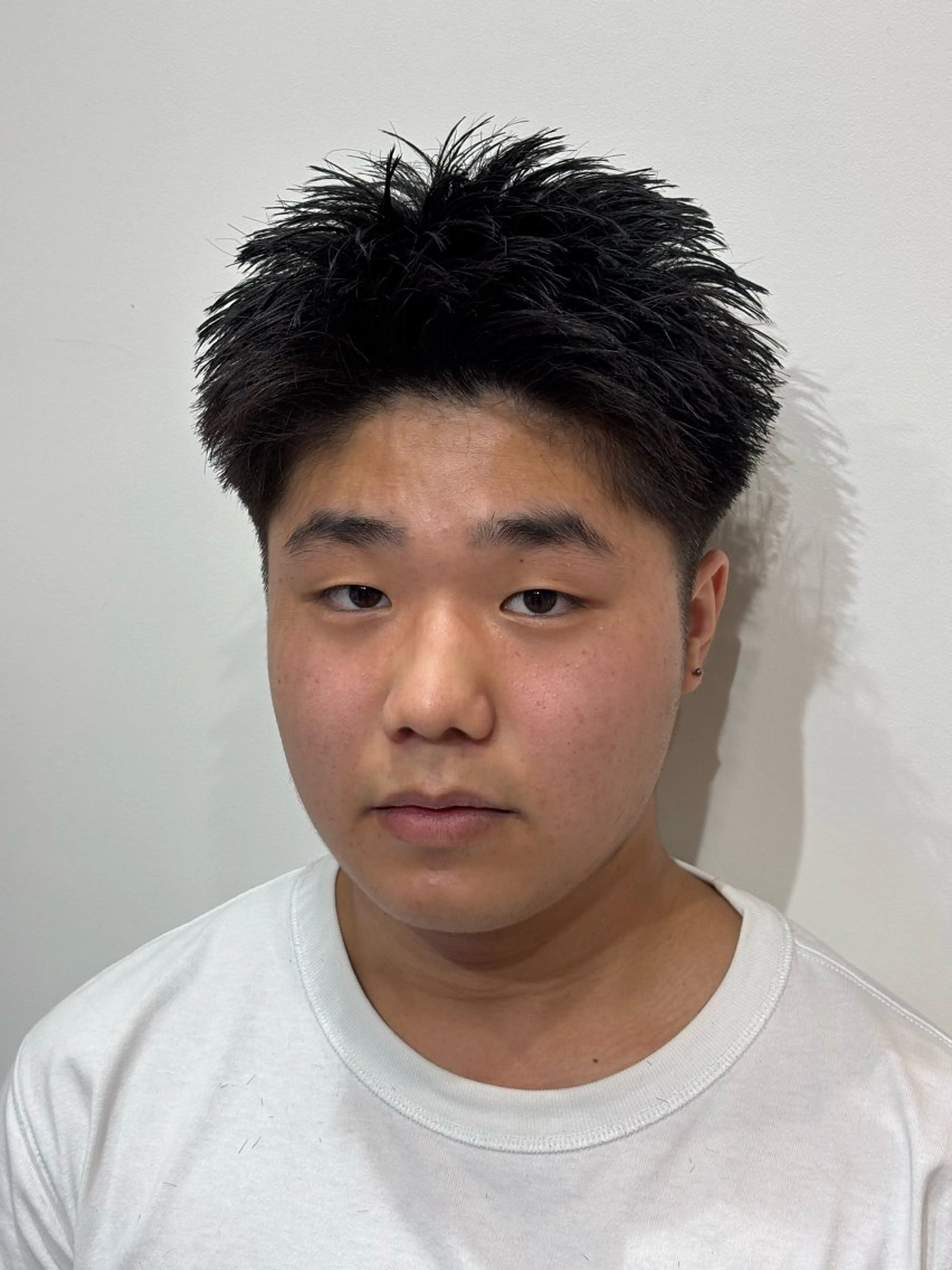 ショート メンズ アップバング メンズショート スパイキーショート ショートヘア カット トリートメント 【店長】メンズ職人 短髪　ハイトーン🔥のヘアスタイル