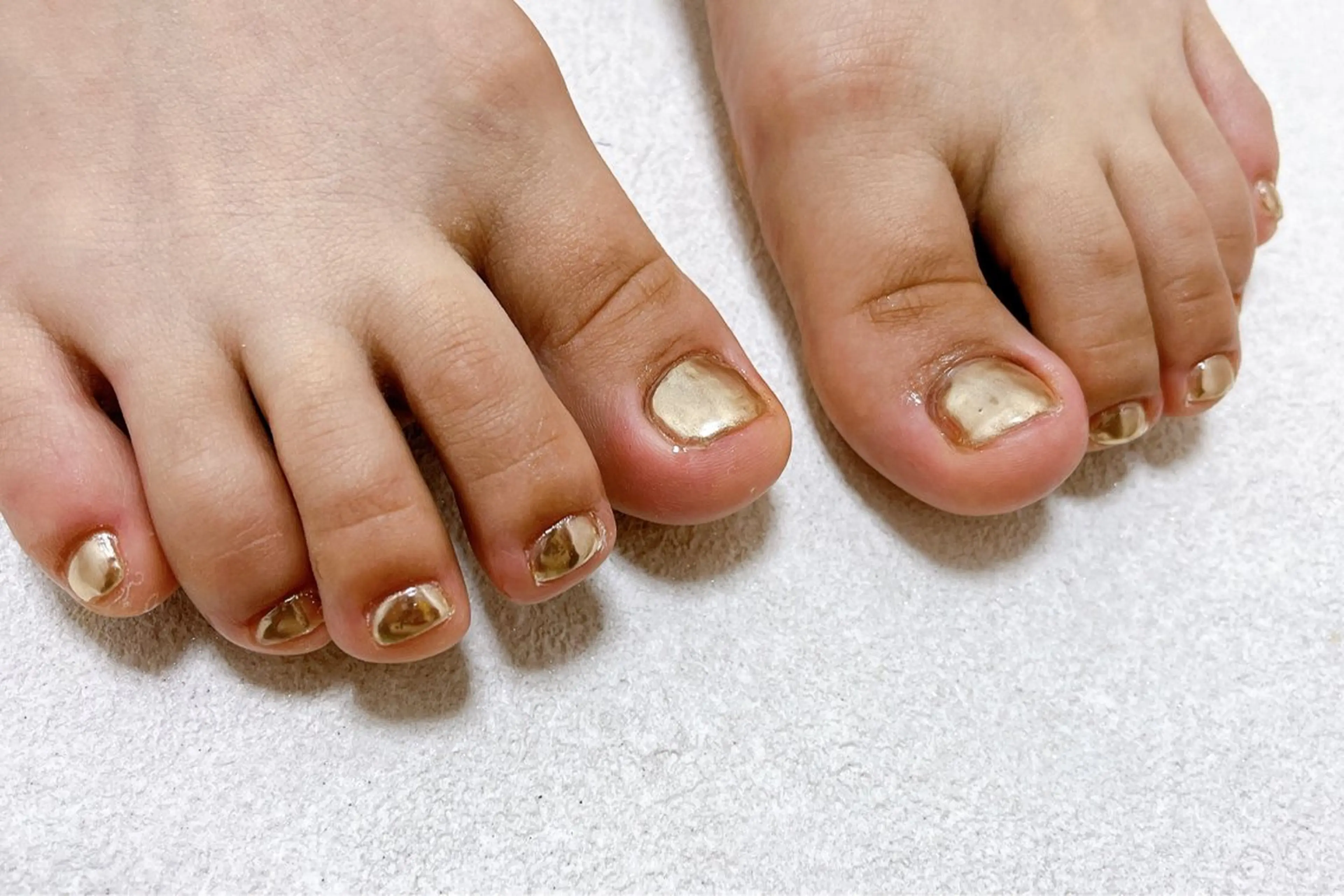 ネイル オーロラネイル フットネイル フレンチネイル ジェルネイル 韓国ネイル フットネイル Mogu nail 二子玉川のネイルデザイン