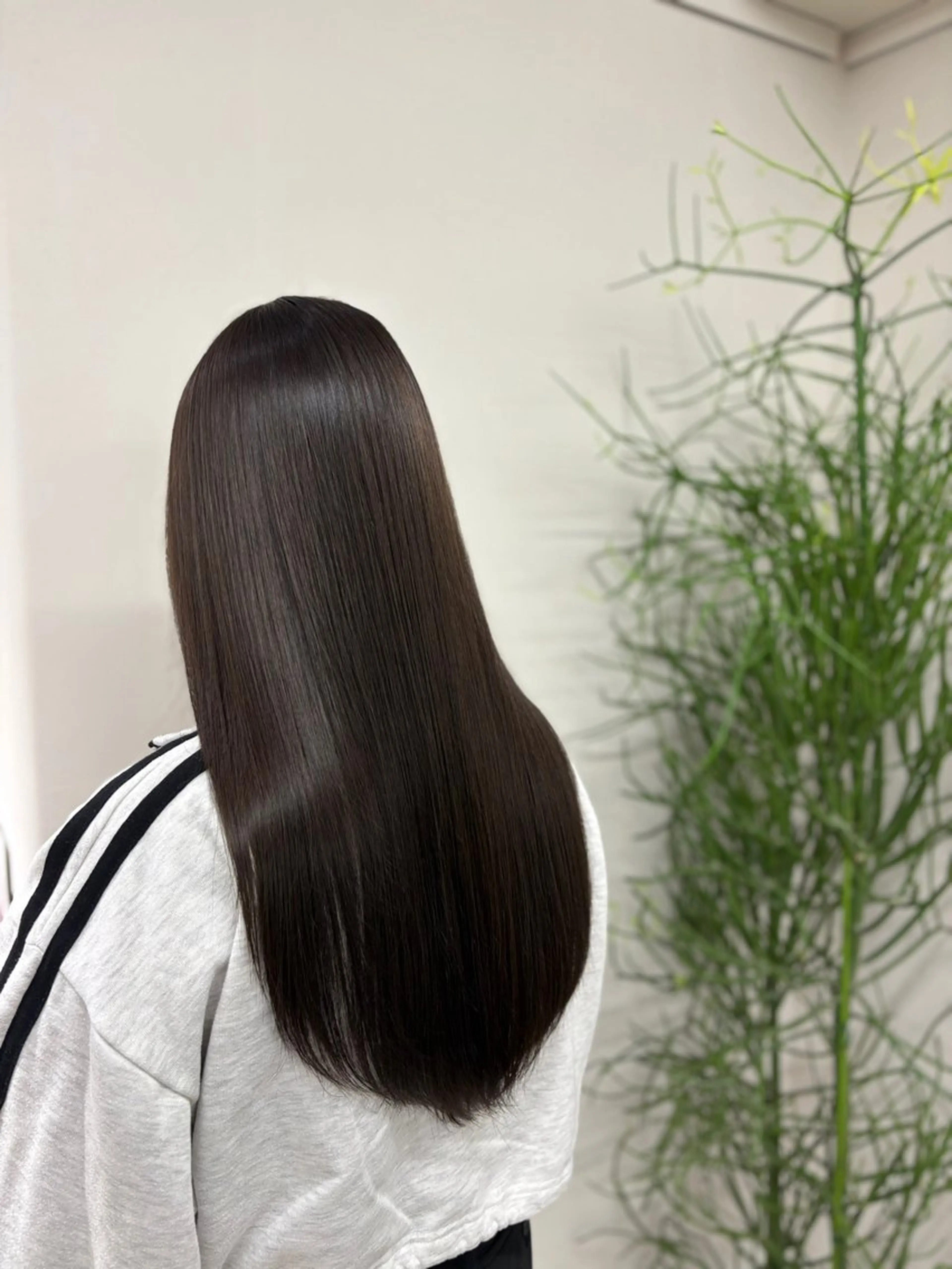 セミロング カラー ヘアアレンジ 透明感カラー くびれヘア 顔まわりレイヤー 顔周りカット 韓国風ヘア カット ヘアカラー トリートメント ®️レイヤー/透明感 カラー/星野六三四のヘアスタイル