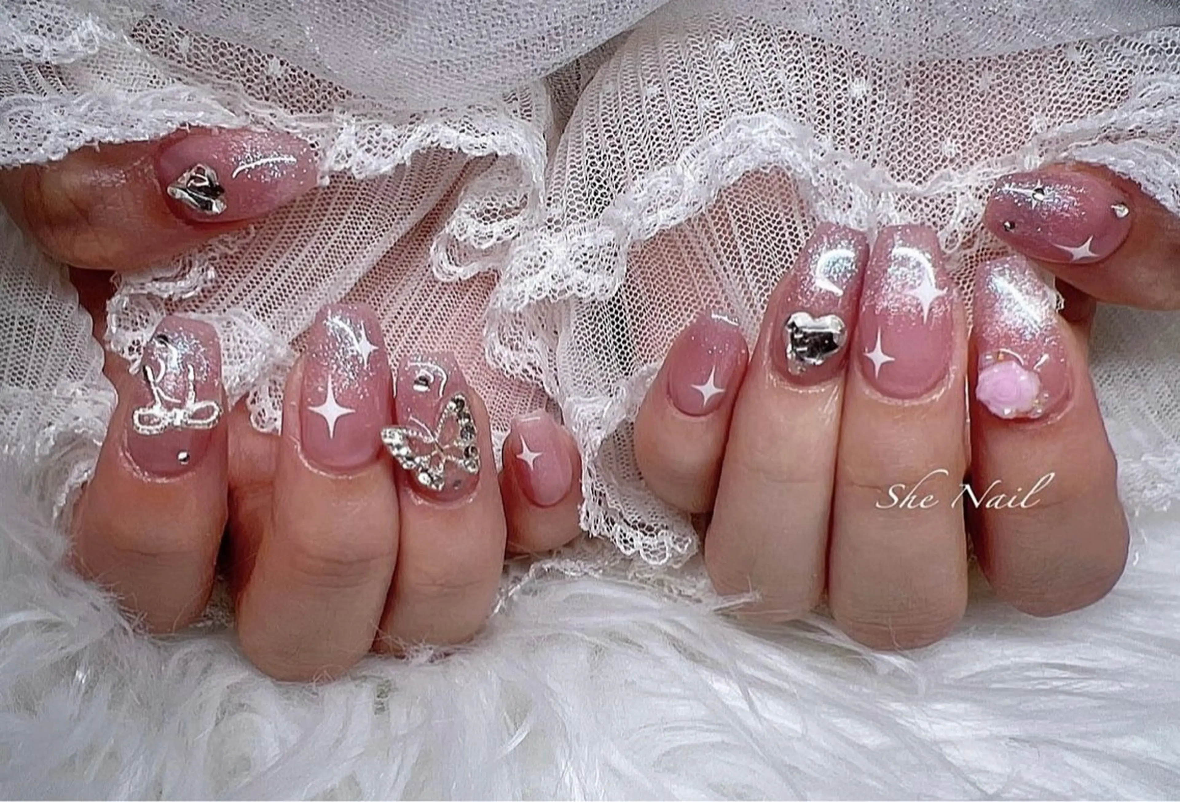 ネイル チークネイル 桜ネイル 長さ出し フレンチネイル ガラスフレンチ ハンドネイル She   Nail所属・ISA_ BELLAのネイルデザイン