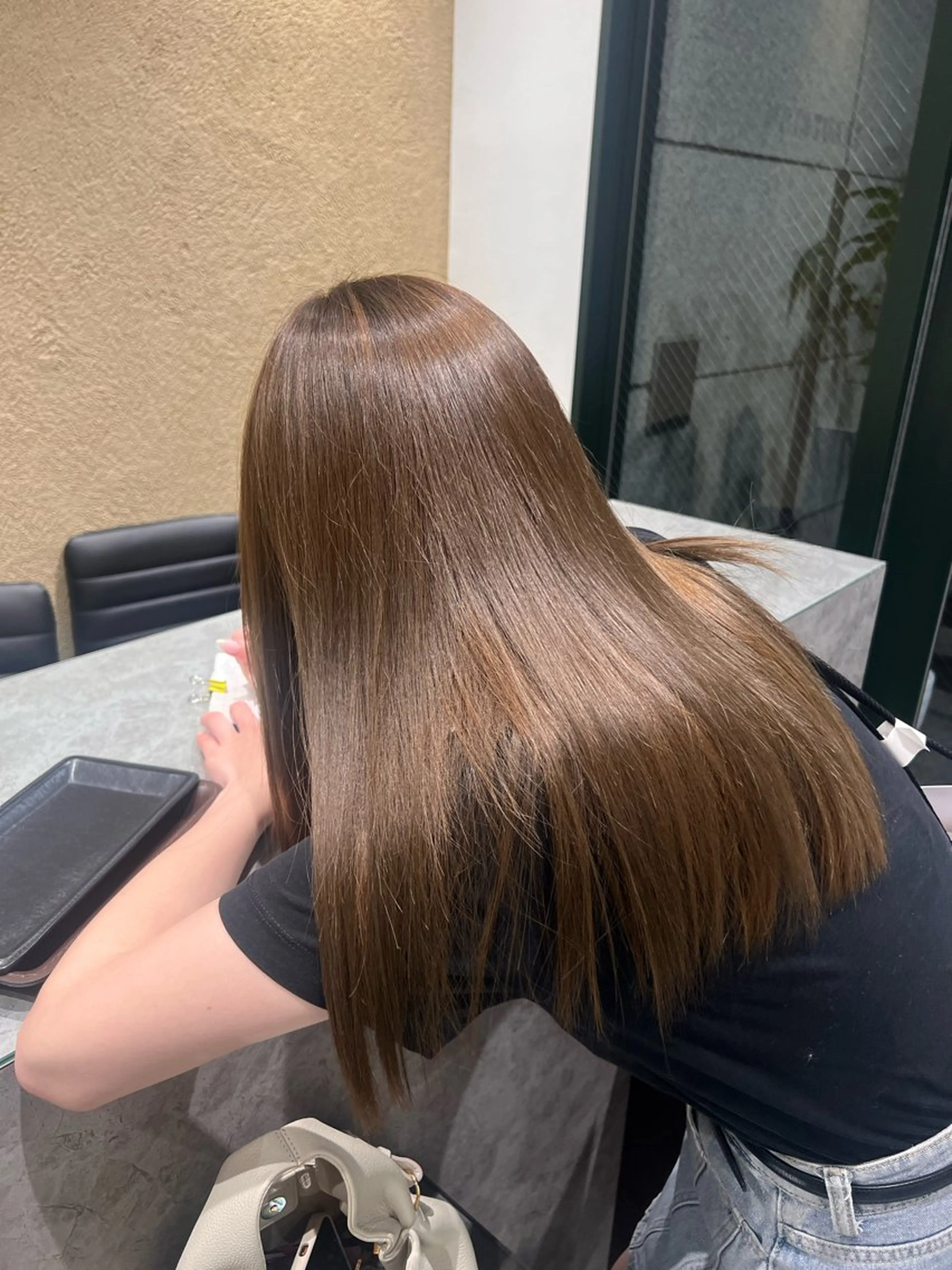 セミロング カラー ベージュカラー ブリーチ ブリーチなしカラー BEAUTRIUM  銀座店所属・カット無料🎶 たるみことりのヘアスタイル