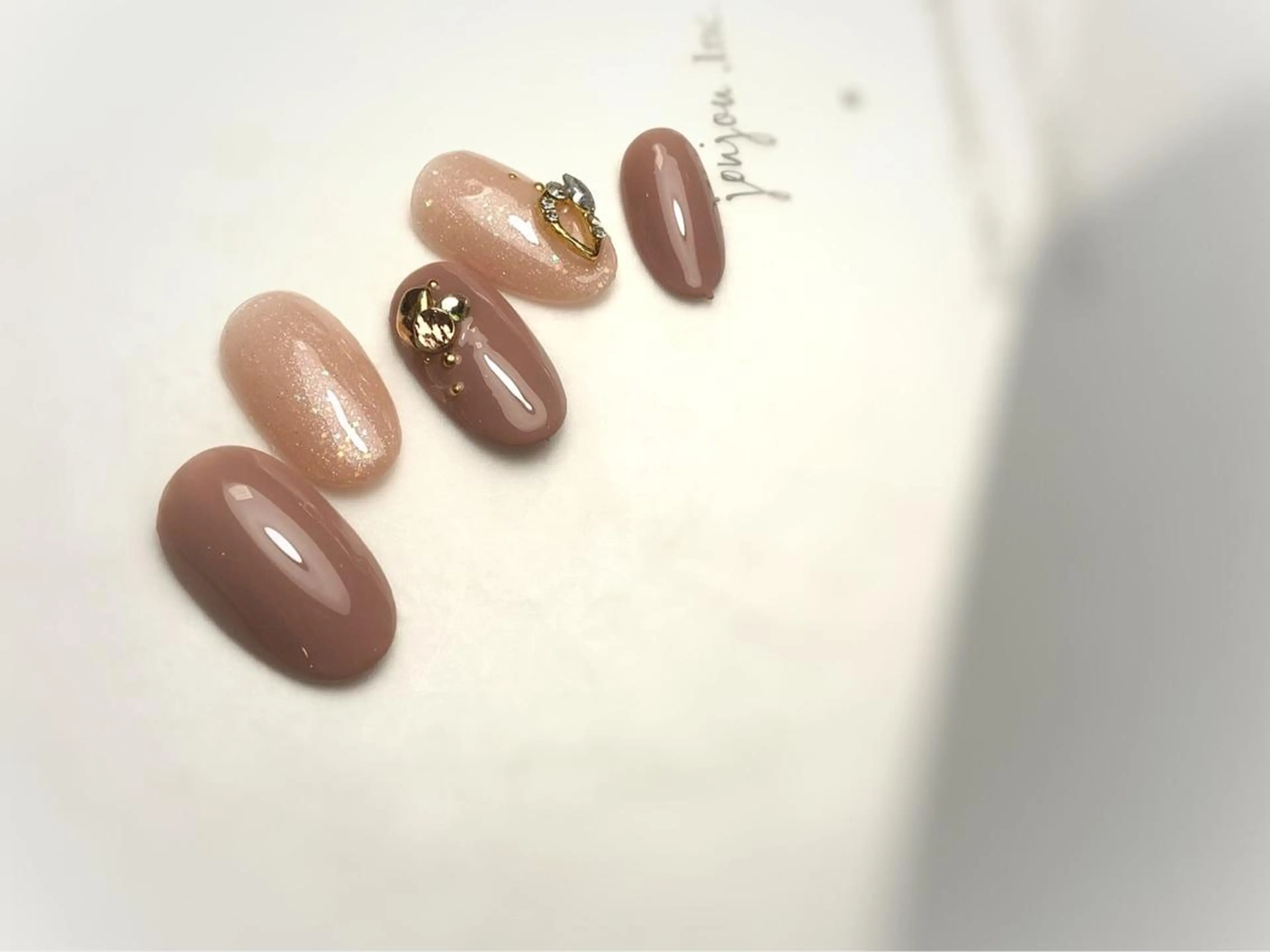 ネイル Salute本店 🦋仲原里佳のネイルデザイン