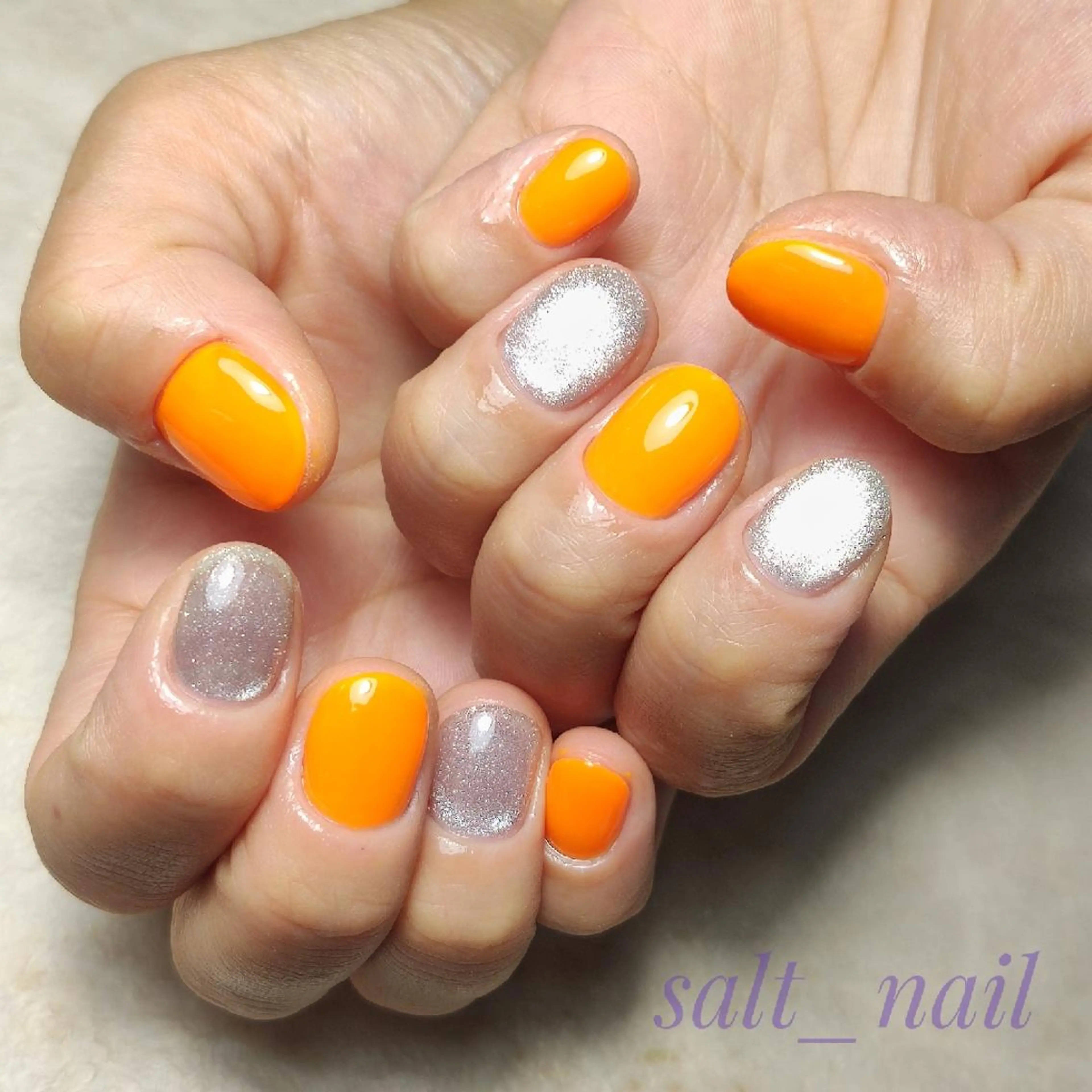 ネイル マグネットネイル オレンジ ハンドネイル 個人サロン saltnailのネイルデザイン