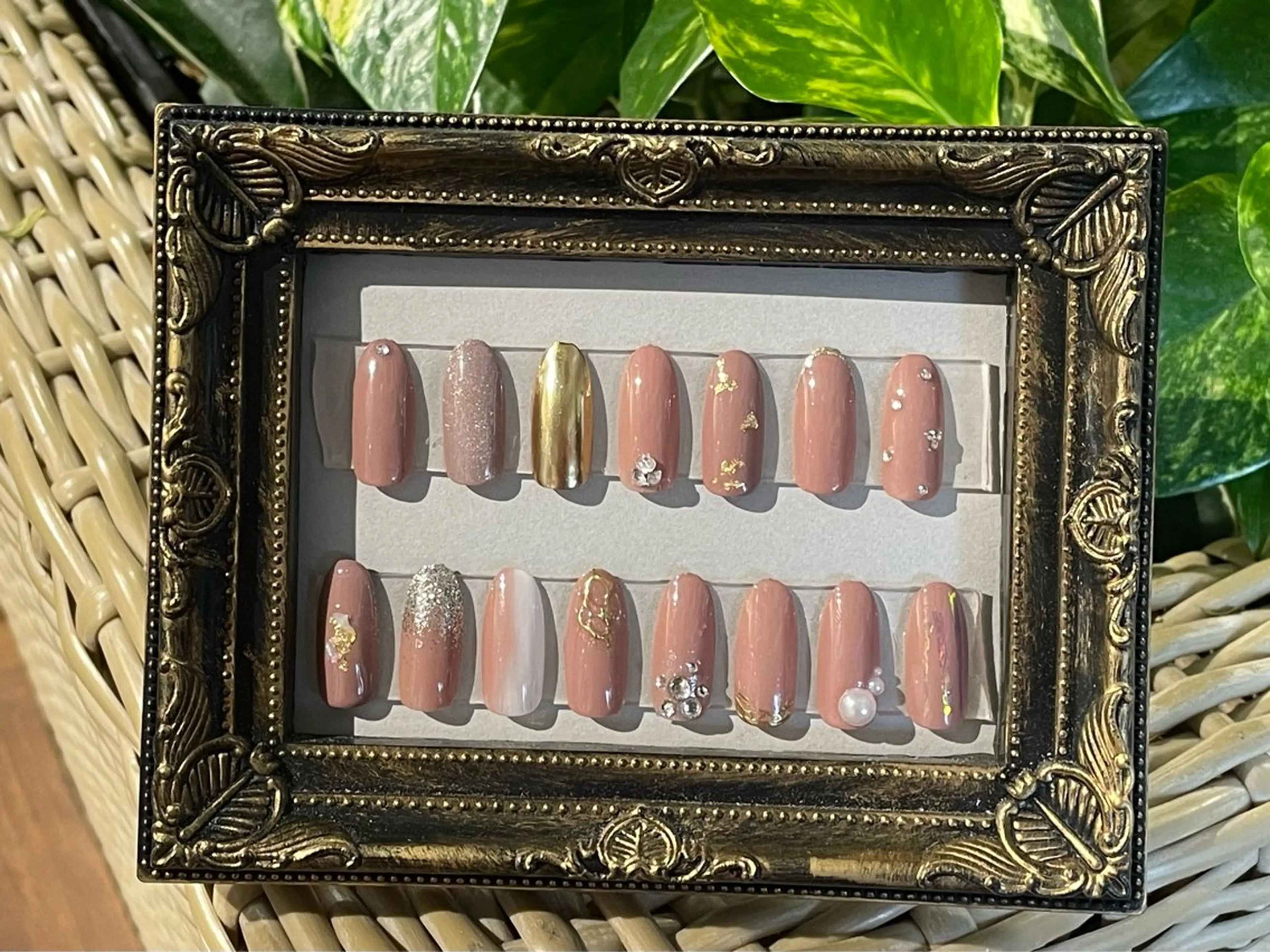 ネイル 関野 彩加のネイルデザイン