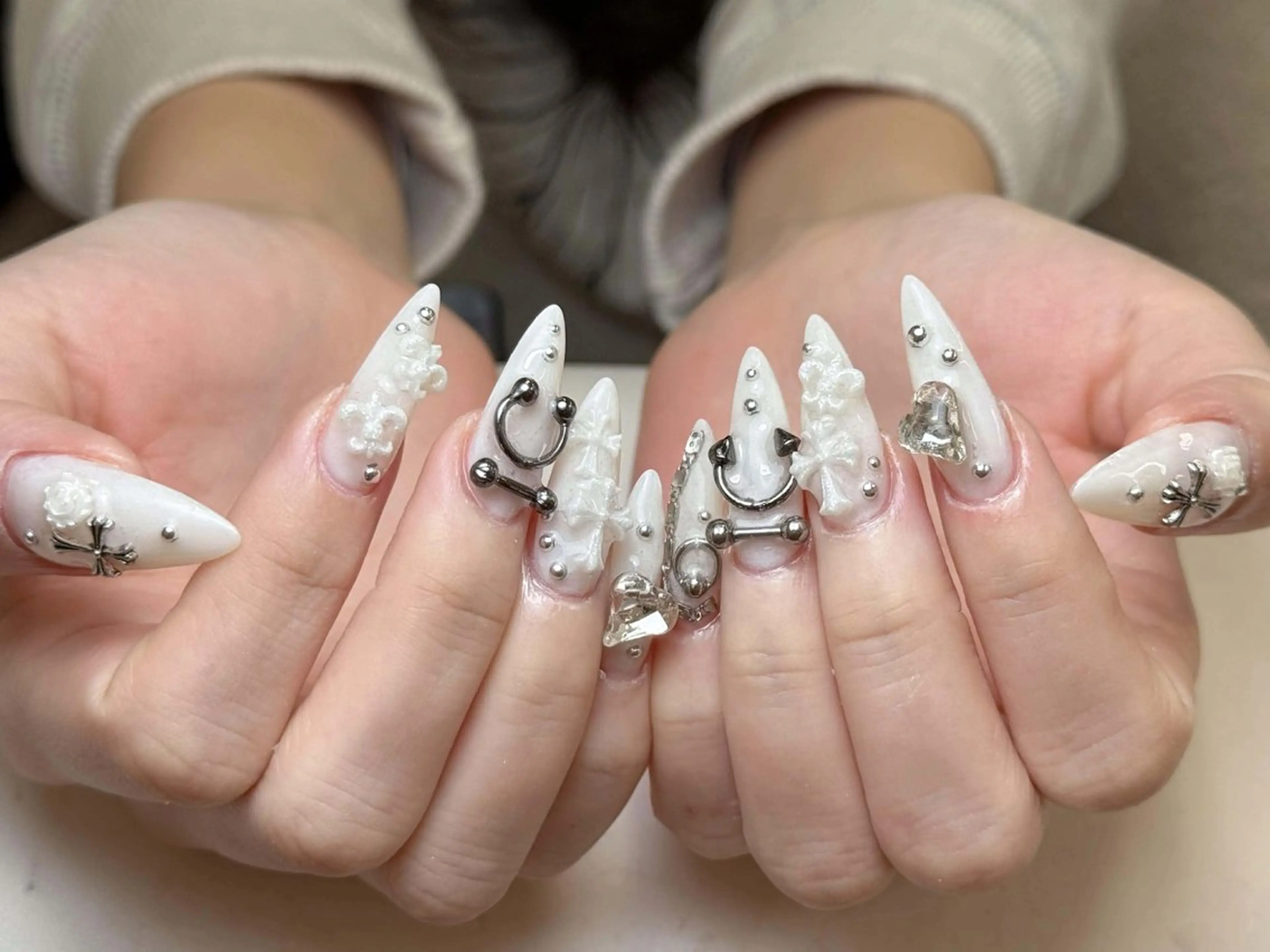 ネイル アートネイル 成人式 ジェルネイル ニュアンスネイル 夏ネイル ハンドネイル Jenn Nail Salonのネイルデザイン