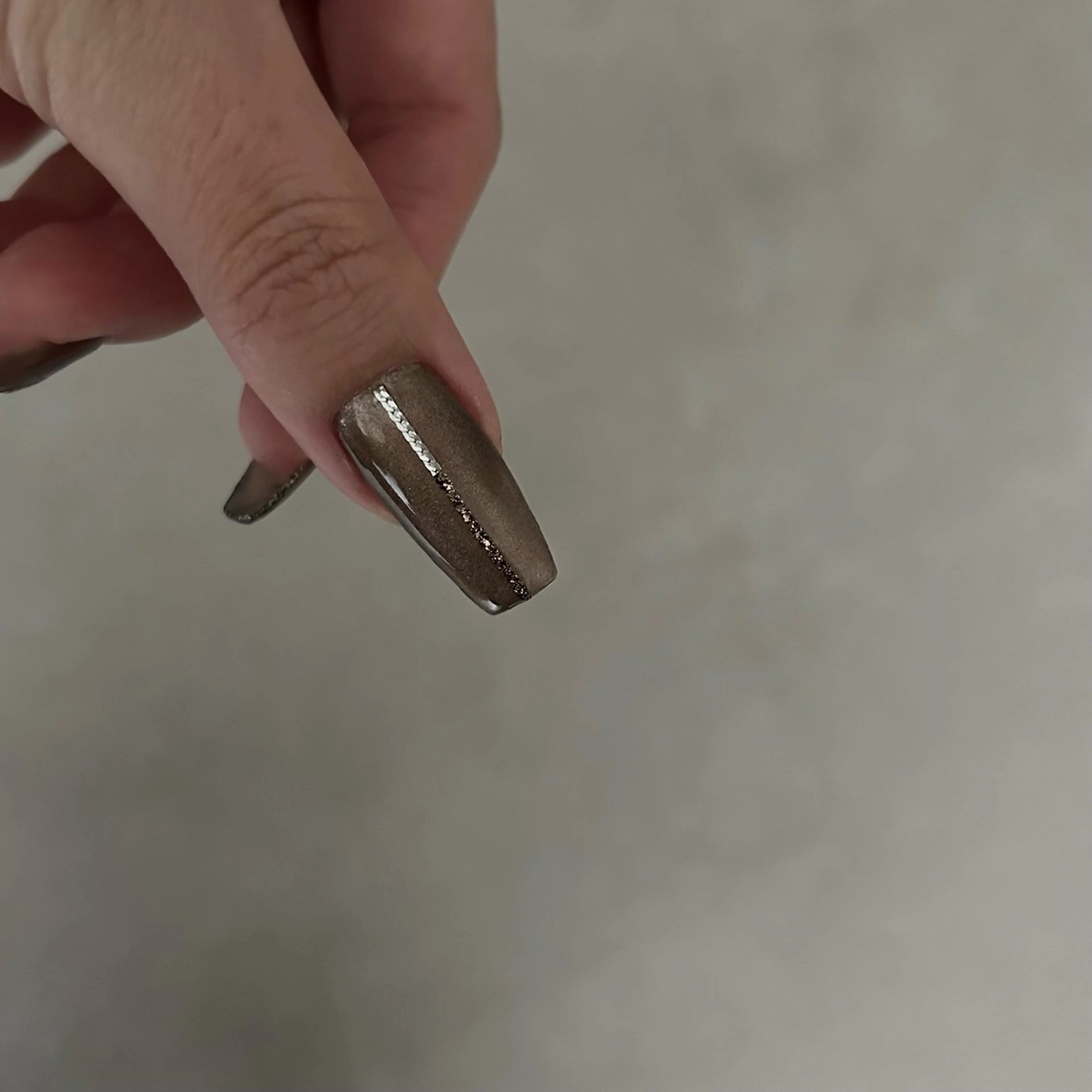 ネイル l o a _ n a i lのネイルデザイン