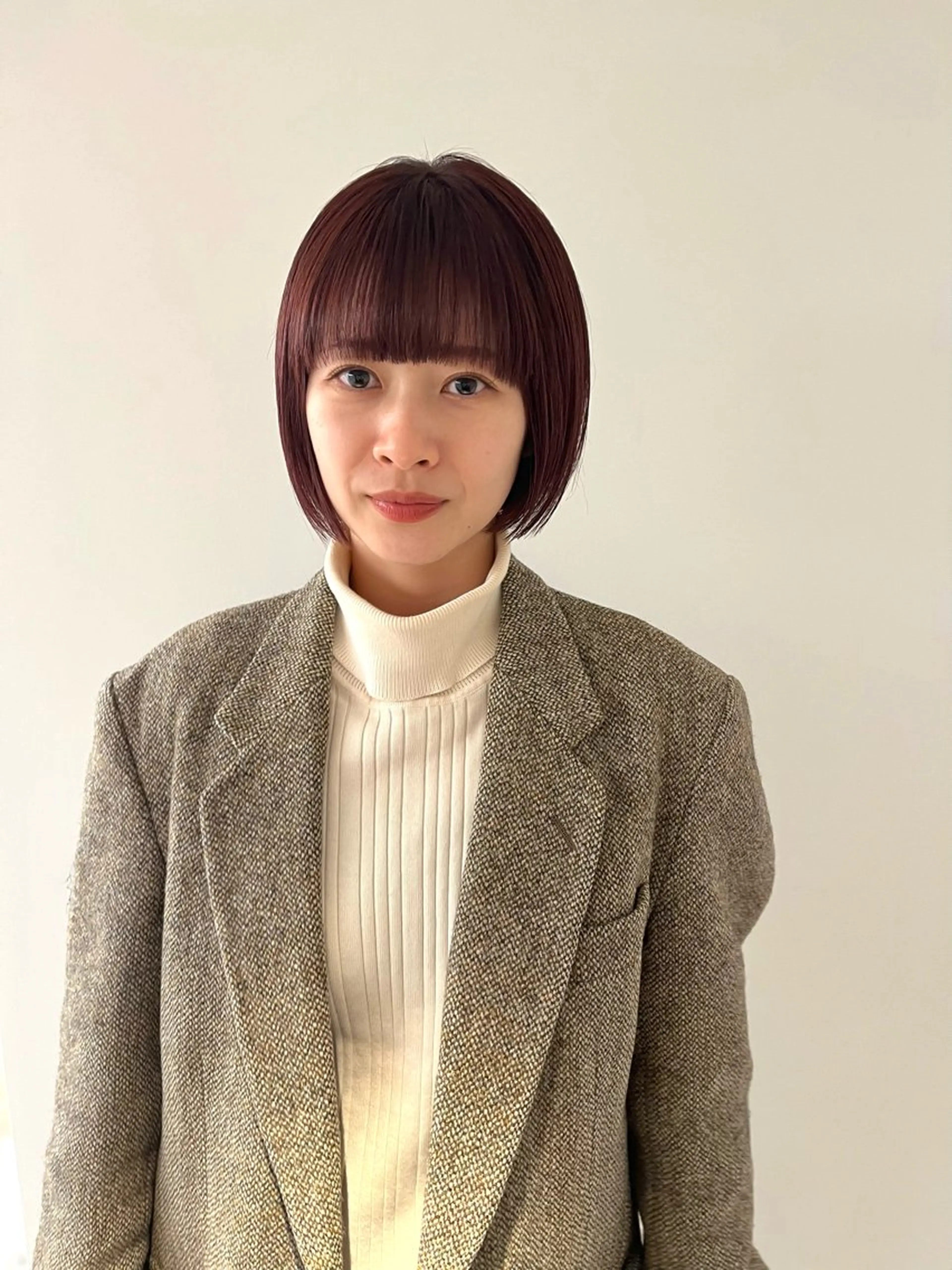 ショート カラー カット ヘアカラー トリートメント Kasumi | くすみブラウン×渋谷のヘアスタイル