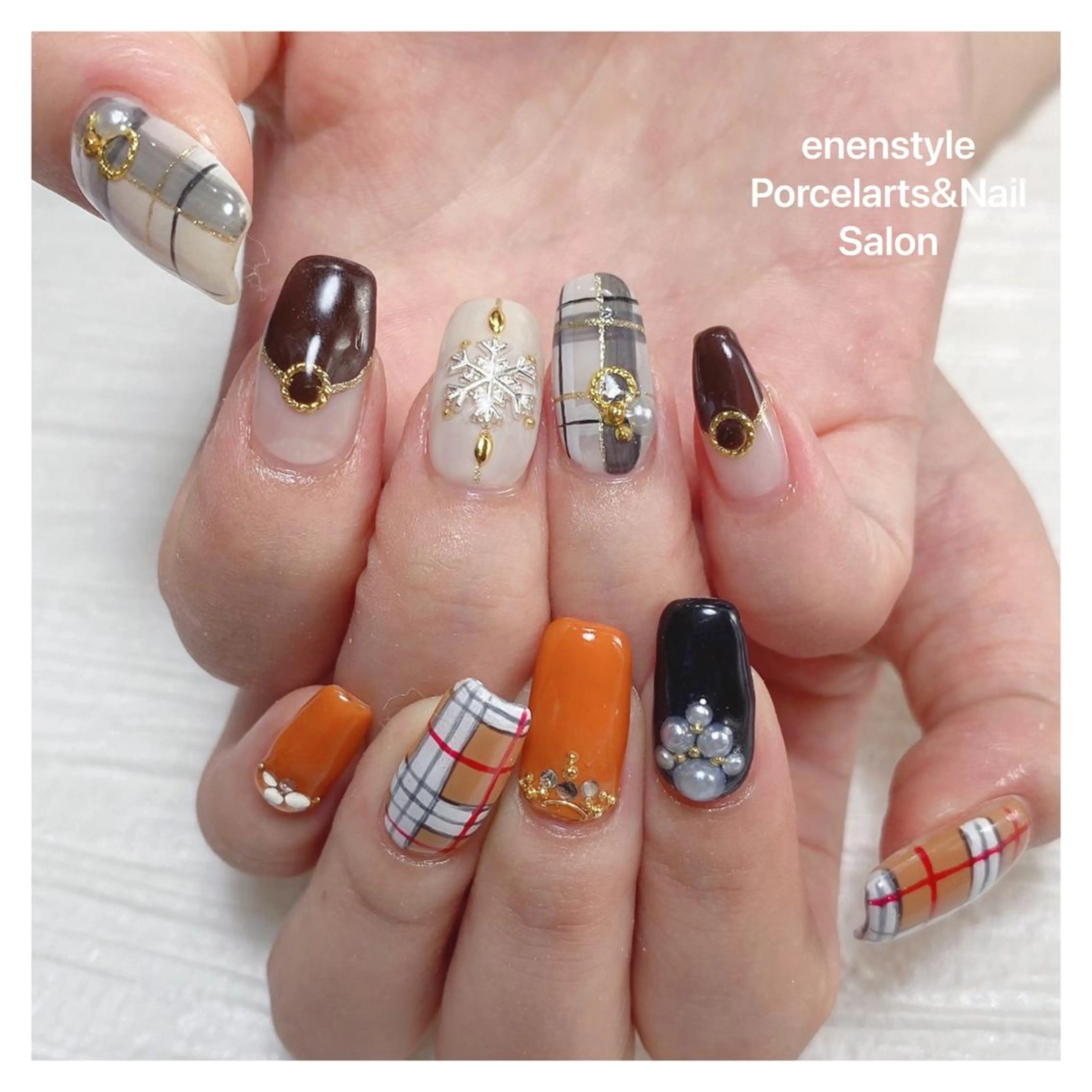ミディアム ネイル 👑enen style👑のネイルデザイン
