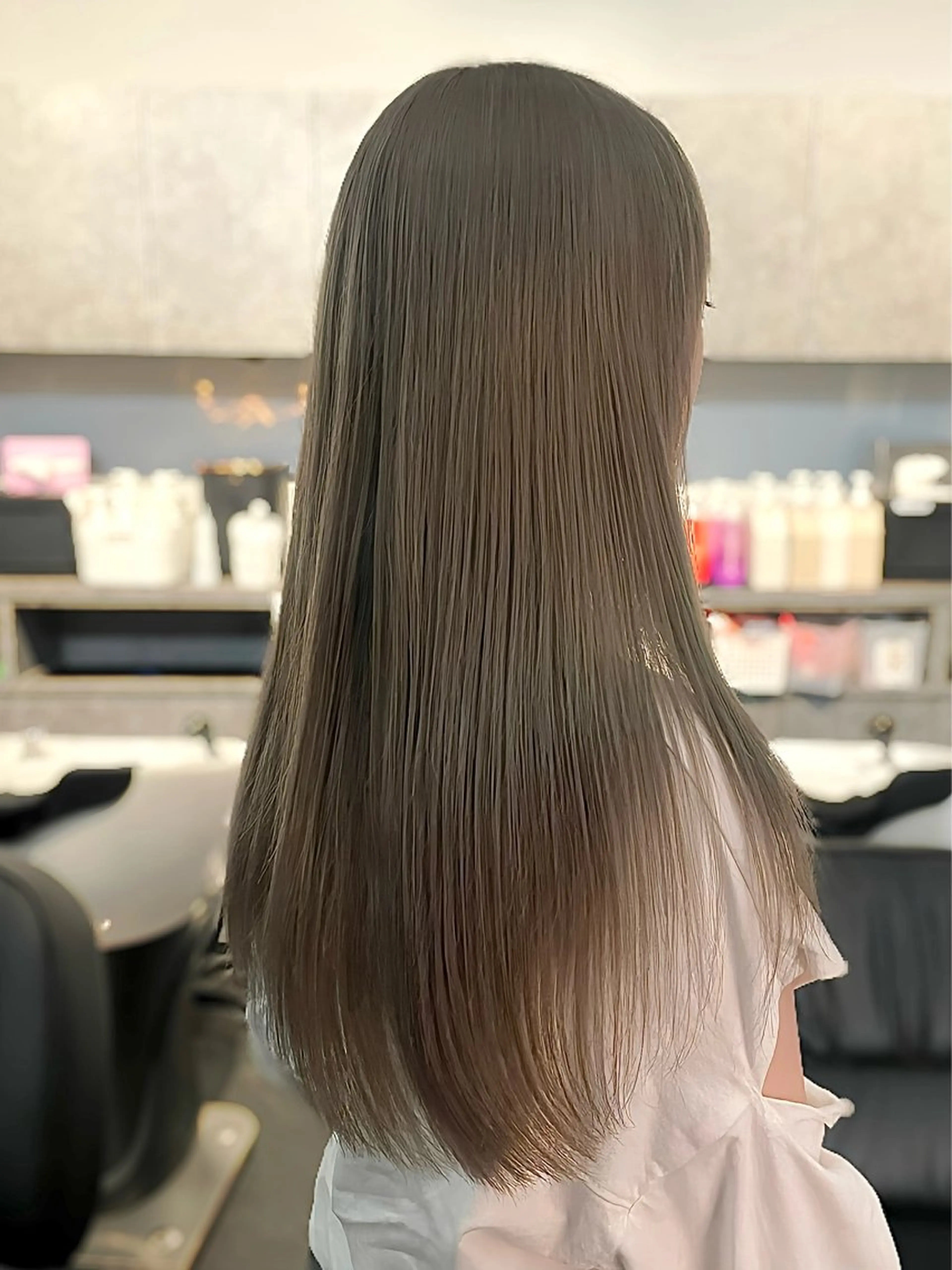 ロング ムラ修正ブリーチ 山田眞之介のヘアスタイル