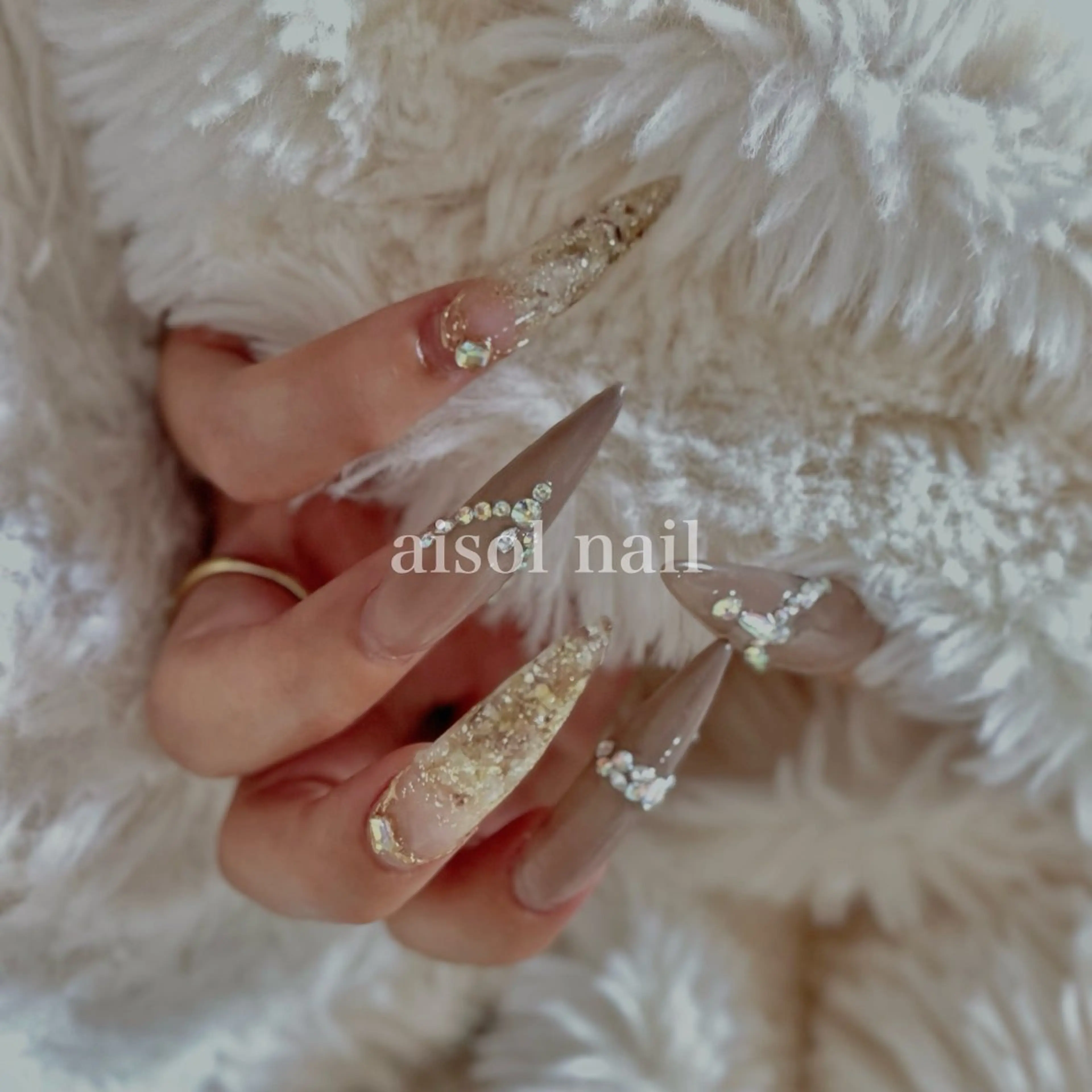 ネイル 持ち込み ハンドネイル Aisol nail salonのネイルデザイン