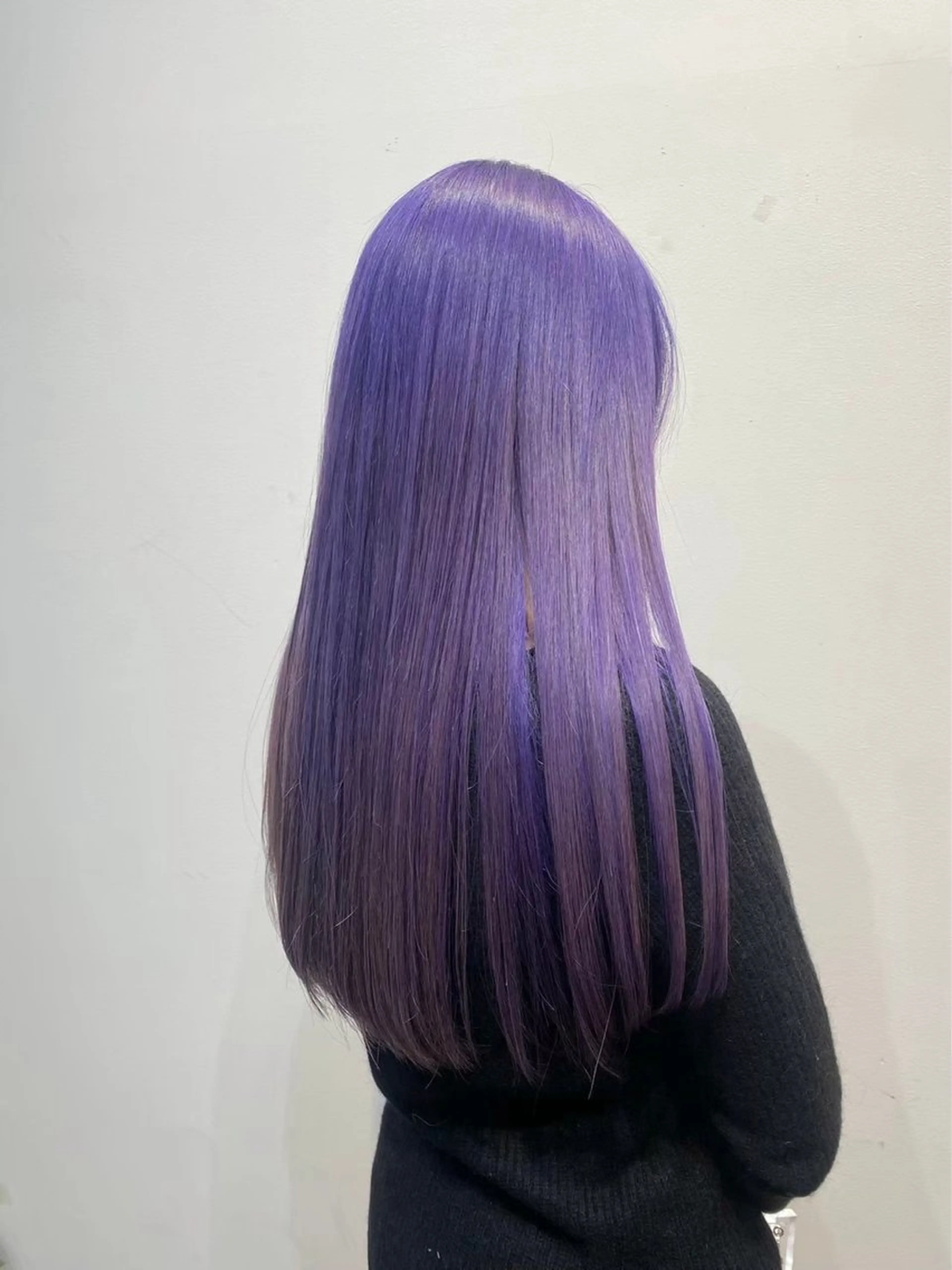 ロング カラー ブリーチ パープルカラー ヘアカラー Sizuk ＆LOAのヘアスタイル