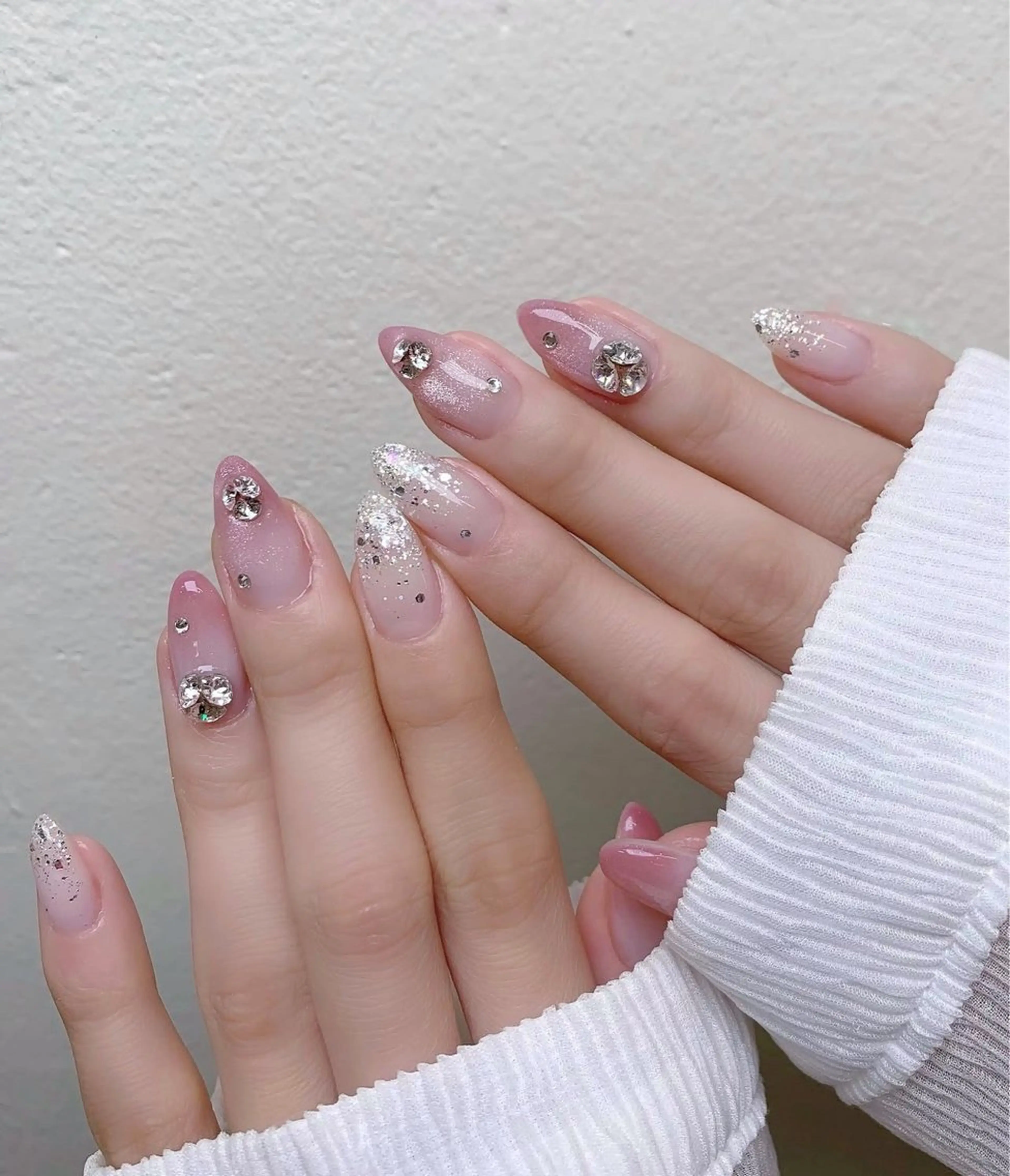 ネイル オーロラネイル 長さ出し フットネイル フレンチネイル ジェルネイル ハンドネイル sora ❄️のネイルデザイン