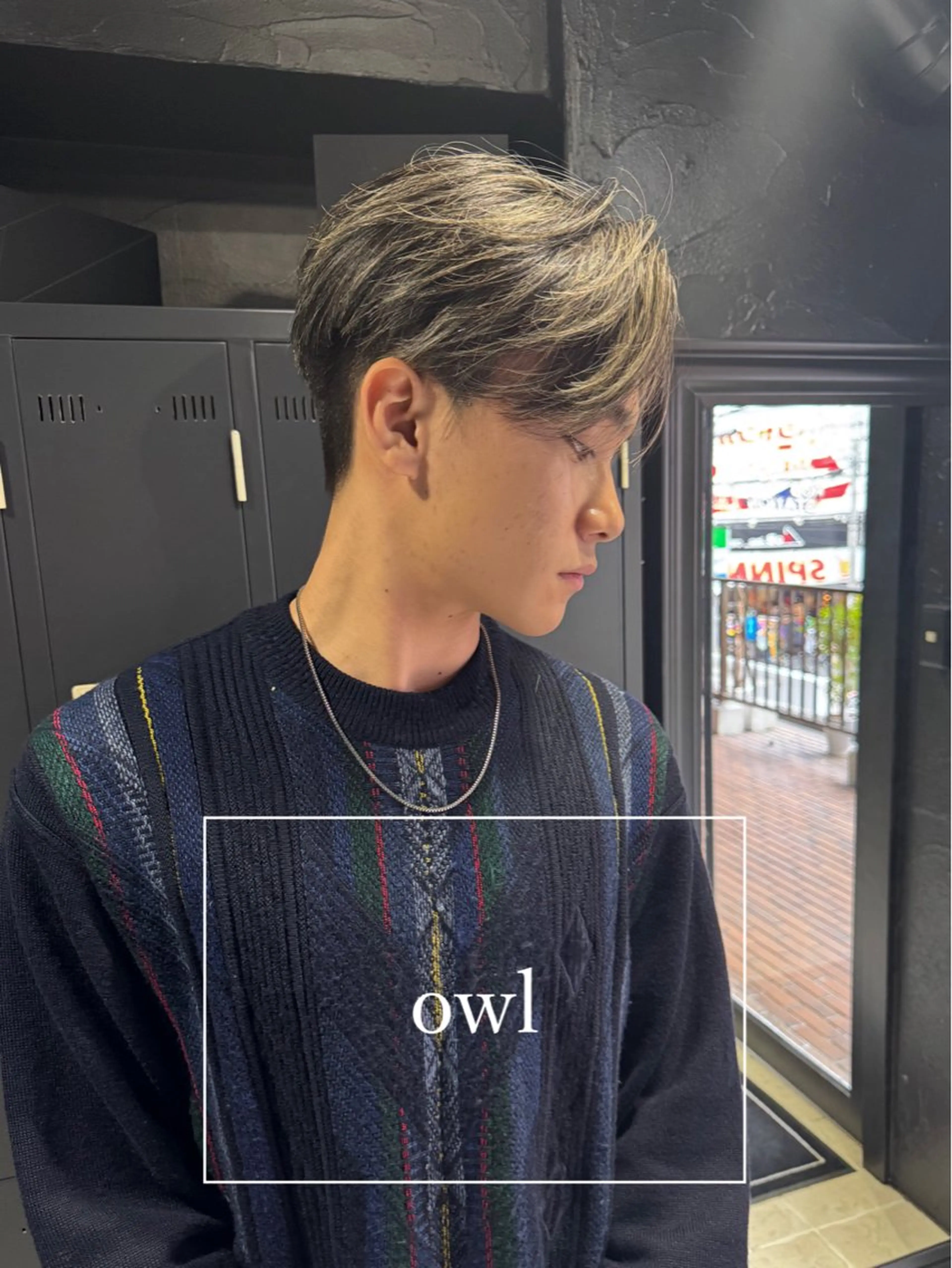 ミディアム カラー ヘアアレンジ メンズ メンズブリーチ センターパート メンズハイライト メンズメッシュ ブリーチ カット ヘアカラー トリートメント ヘアセット メンズ専門 美容師✨ アメ村 堀江颯瑛のヘアスタイル