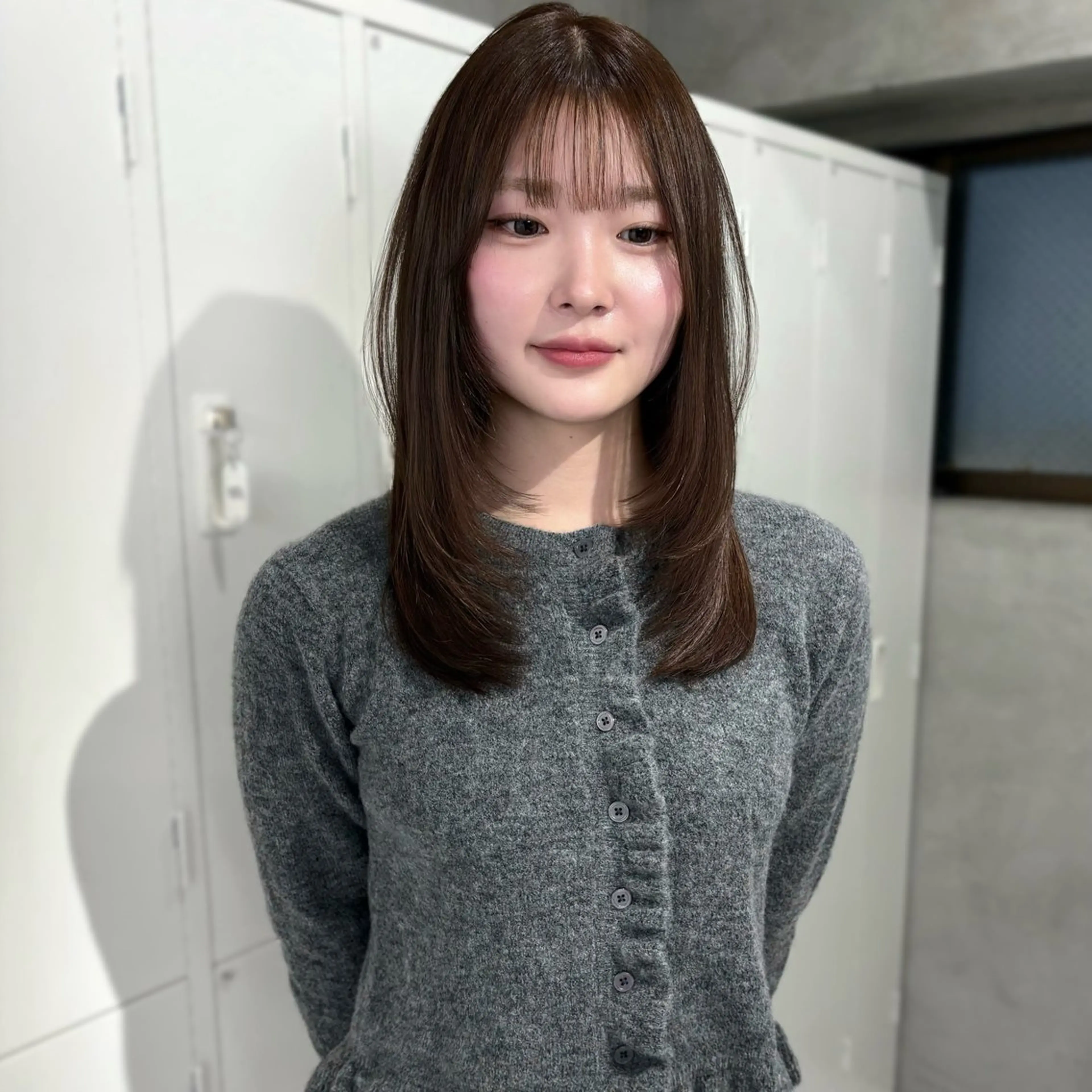 ミディアム カラー 透明感カラー 顔まわりレイヤー 顔周りカット レイヤーカット カット ヘアカラー riko/レイヤー/ 艶カラー/ヘアセットのヘアスタイル