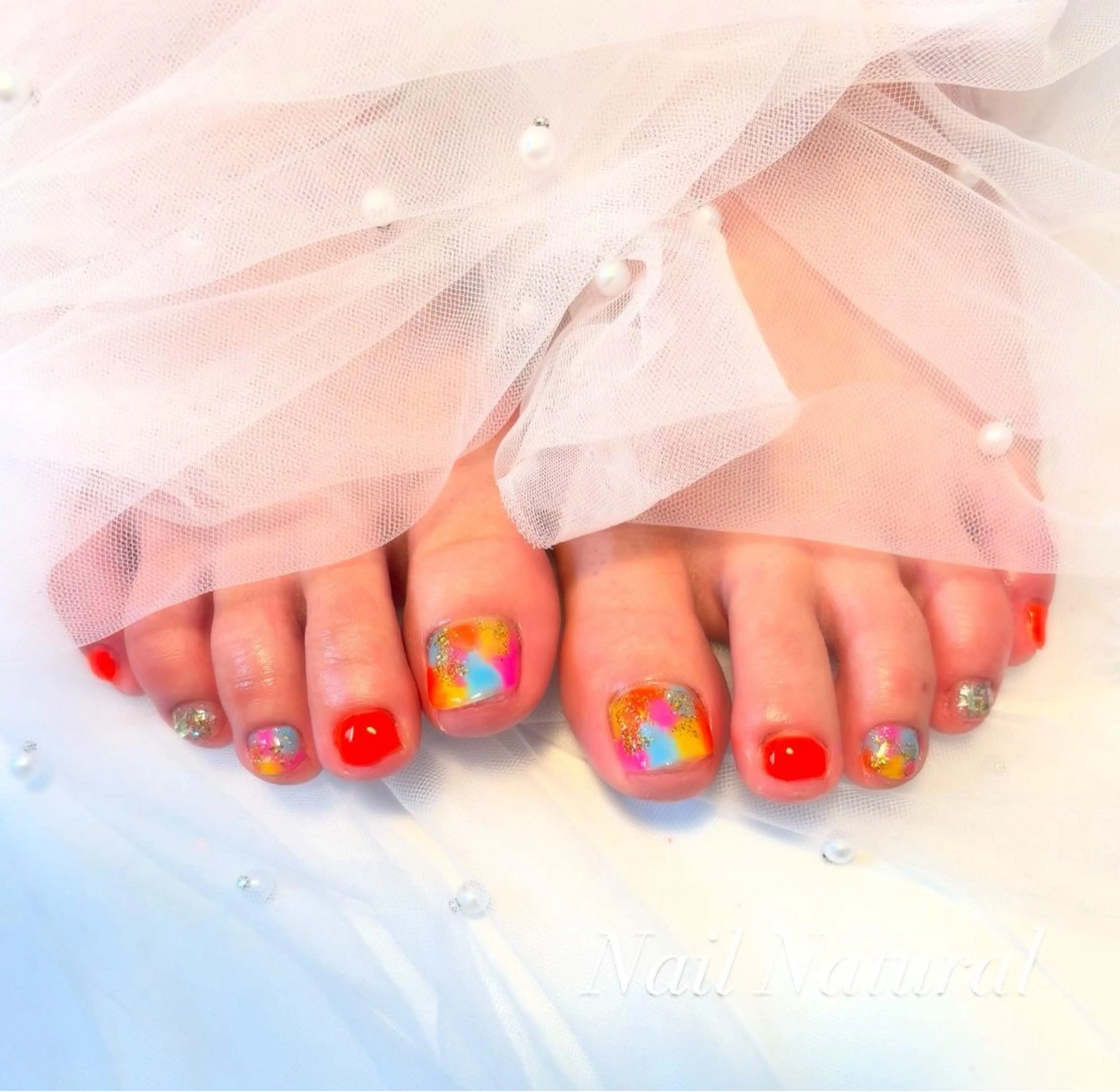 ネイル フラッシュネイル フットネイル フレンチネイル ジェルネイル ガラスフレンチ フットネイル Nail salon Natulalのネイルデザイン