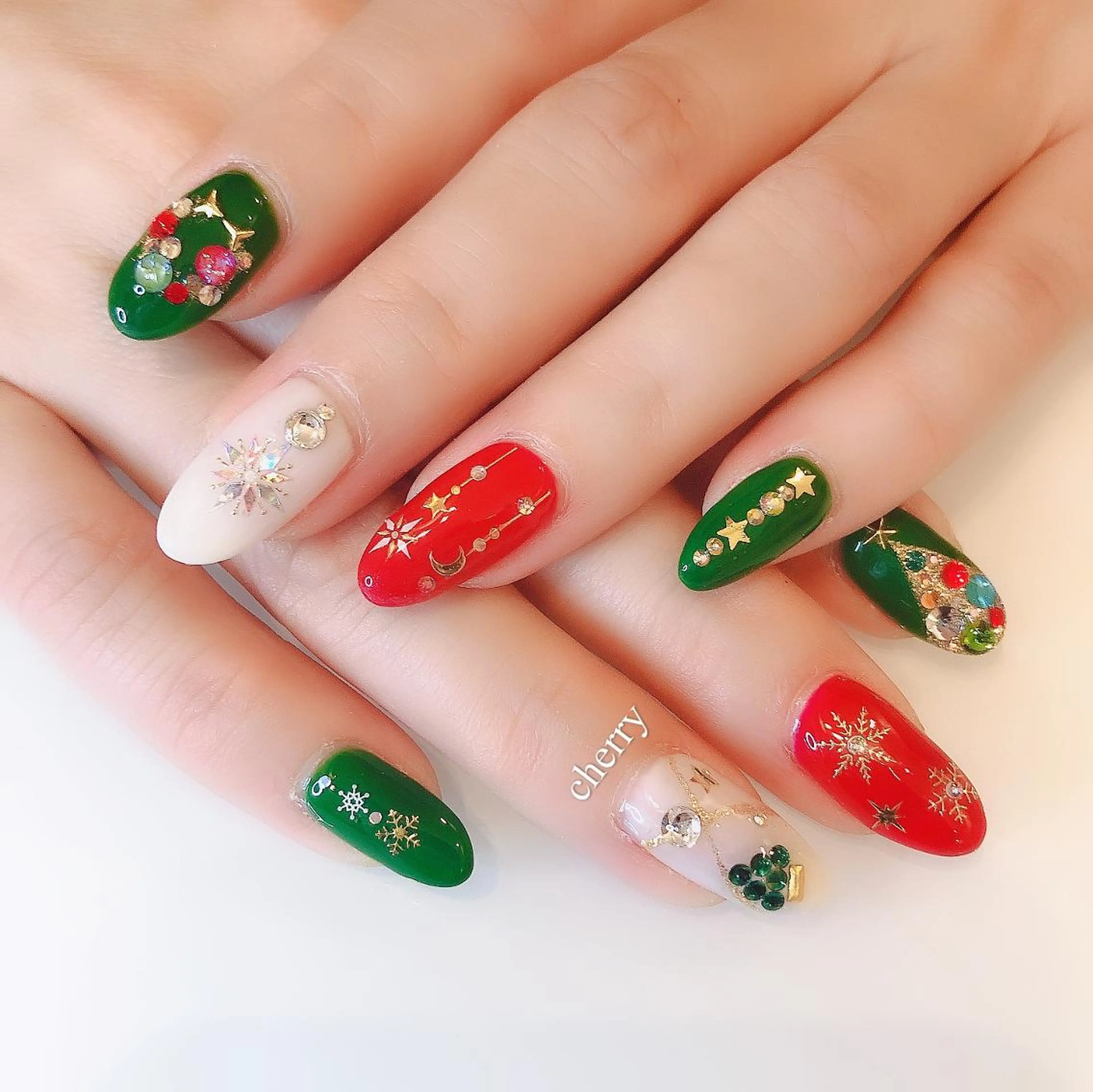 ネイル ジェルネイル SAKURA 🍒のネイルデザイン