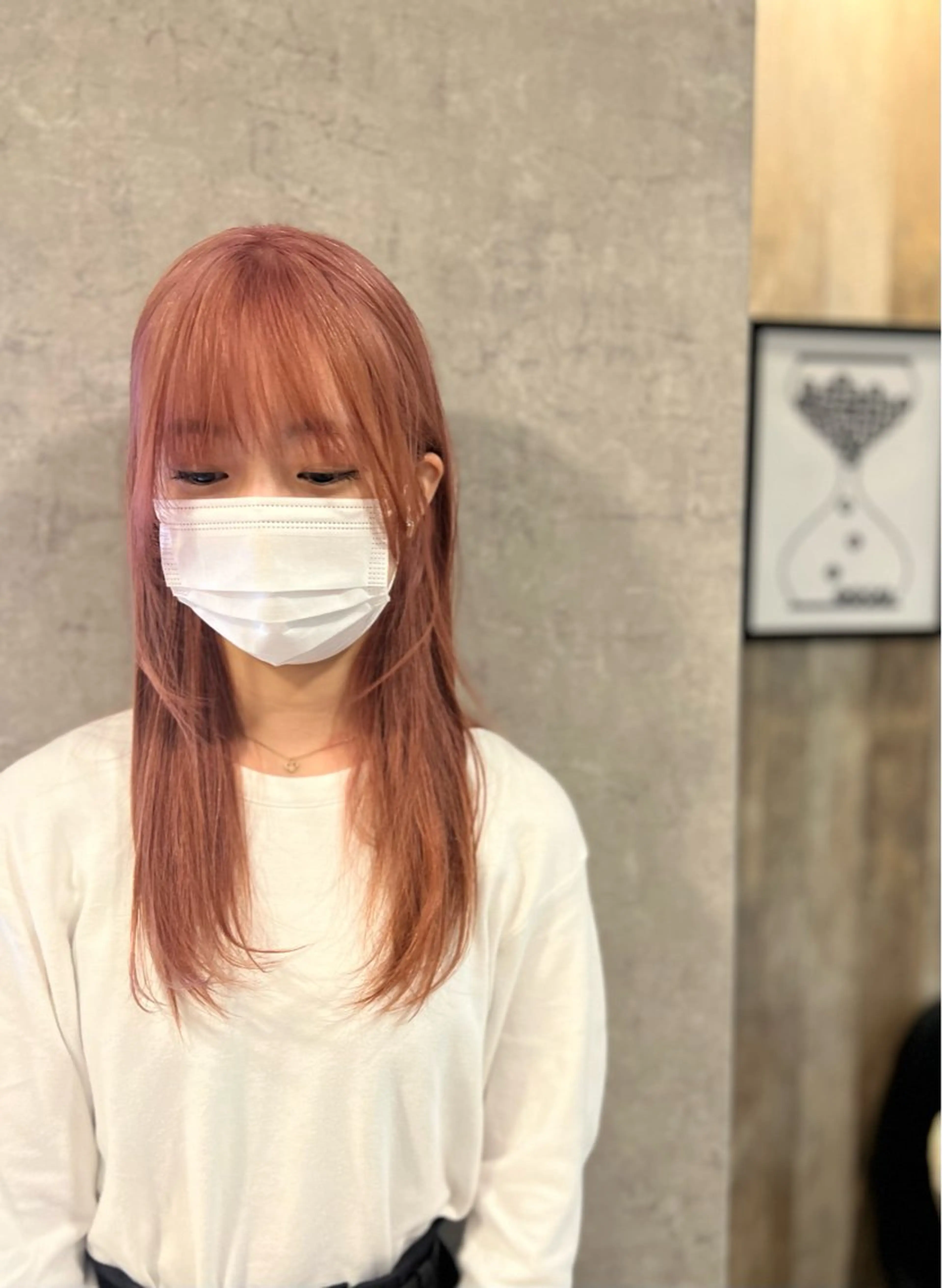 カラー AIconic nagoya所属・縮毛矯正/ レイヤー/ミディアムのヘアスタイル