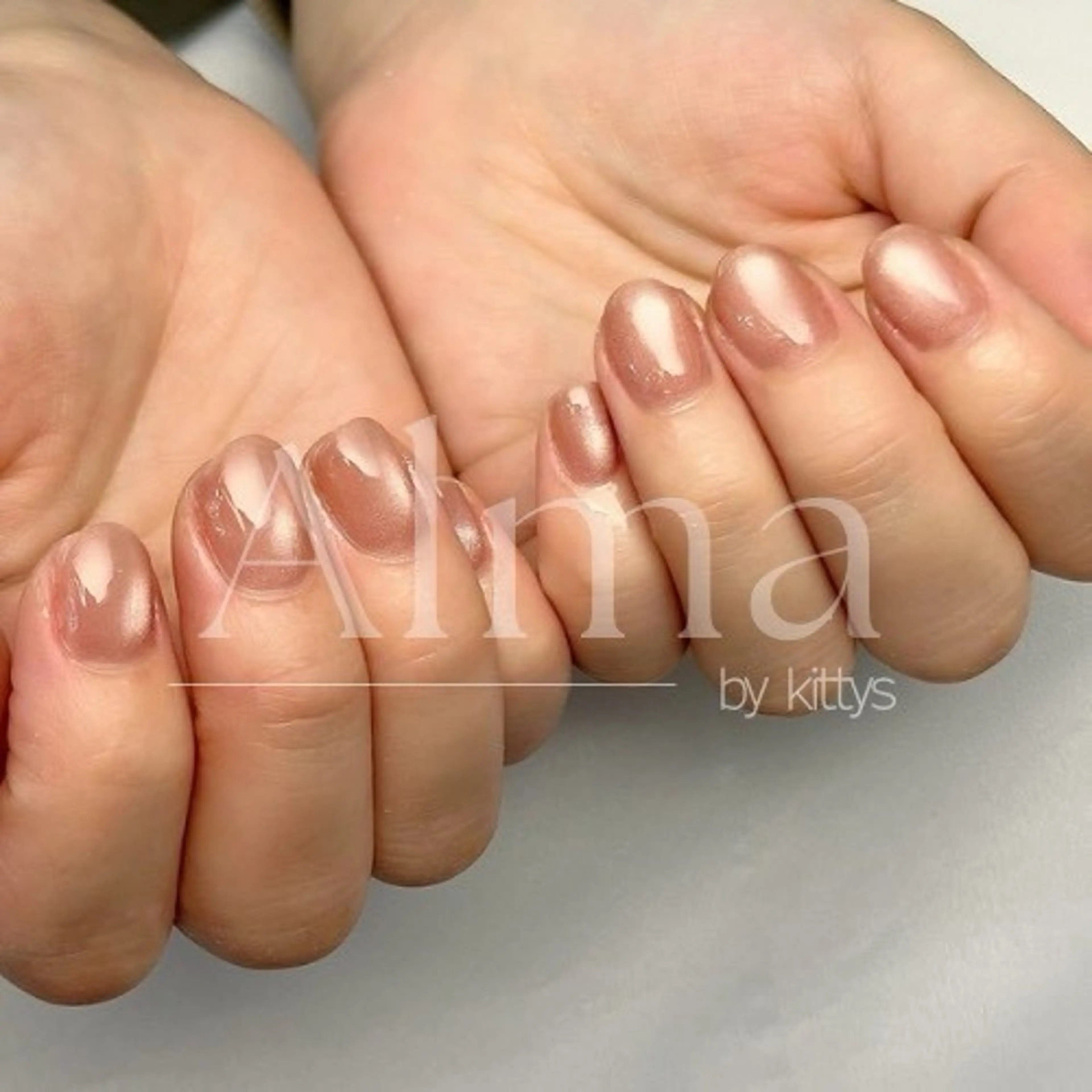 ネイル Alma by kittys 谷保店所属・Alma chitoseのネイルデザイン