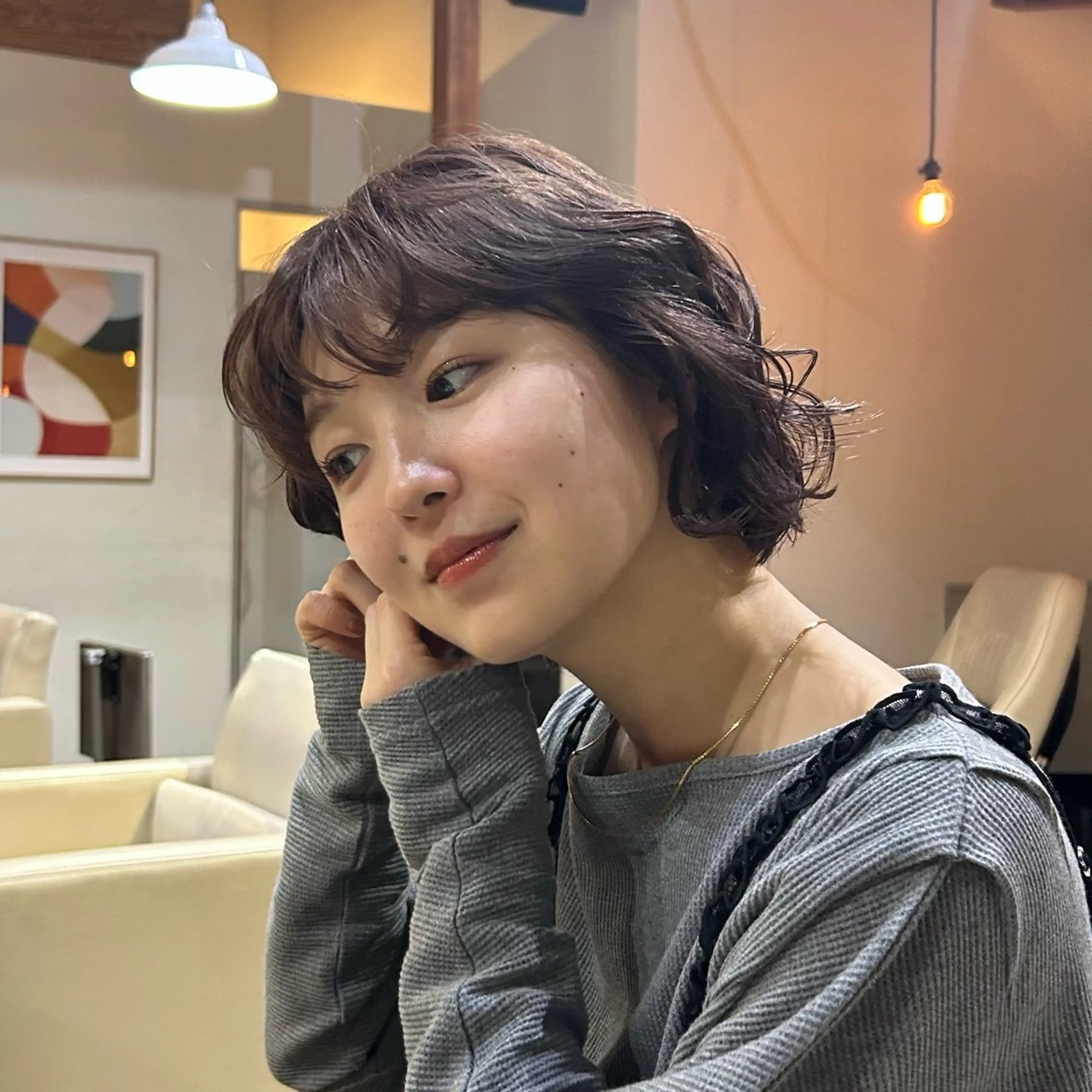 ミディアム カラー MUKU 市川 莉花のヘアスタイル