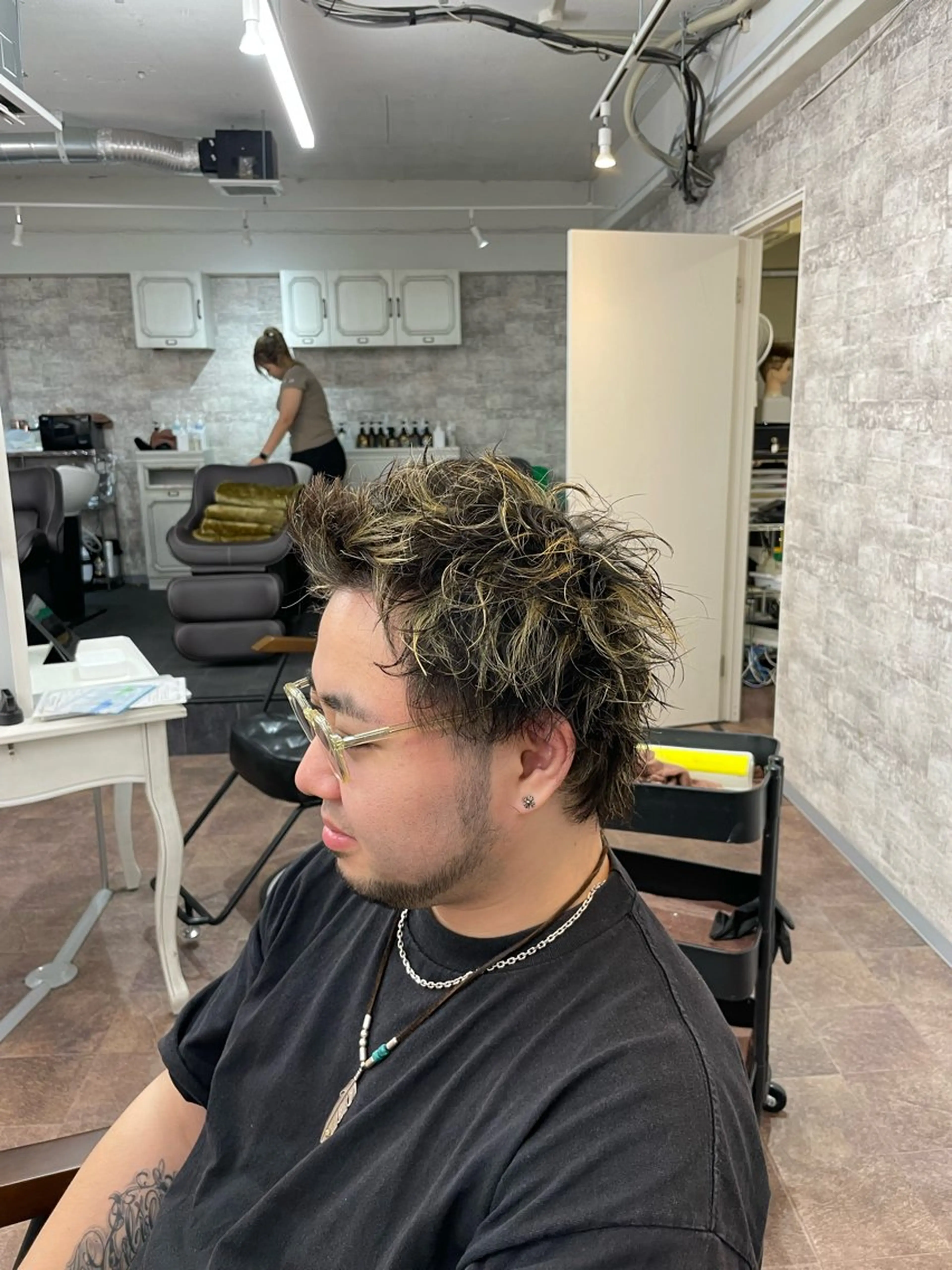 ショート メンズ フェードパーマ 新倉幸之助のヘアスタイル