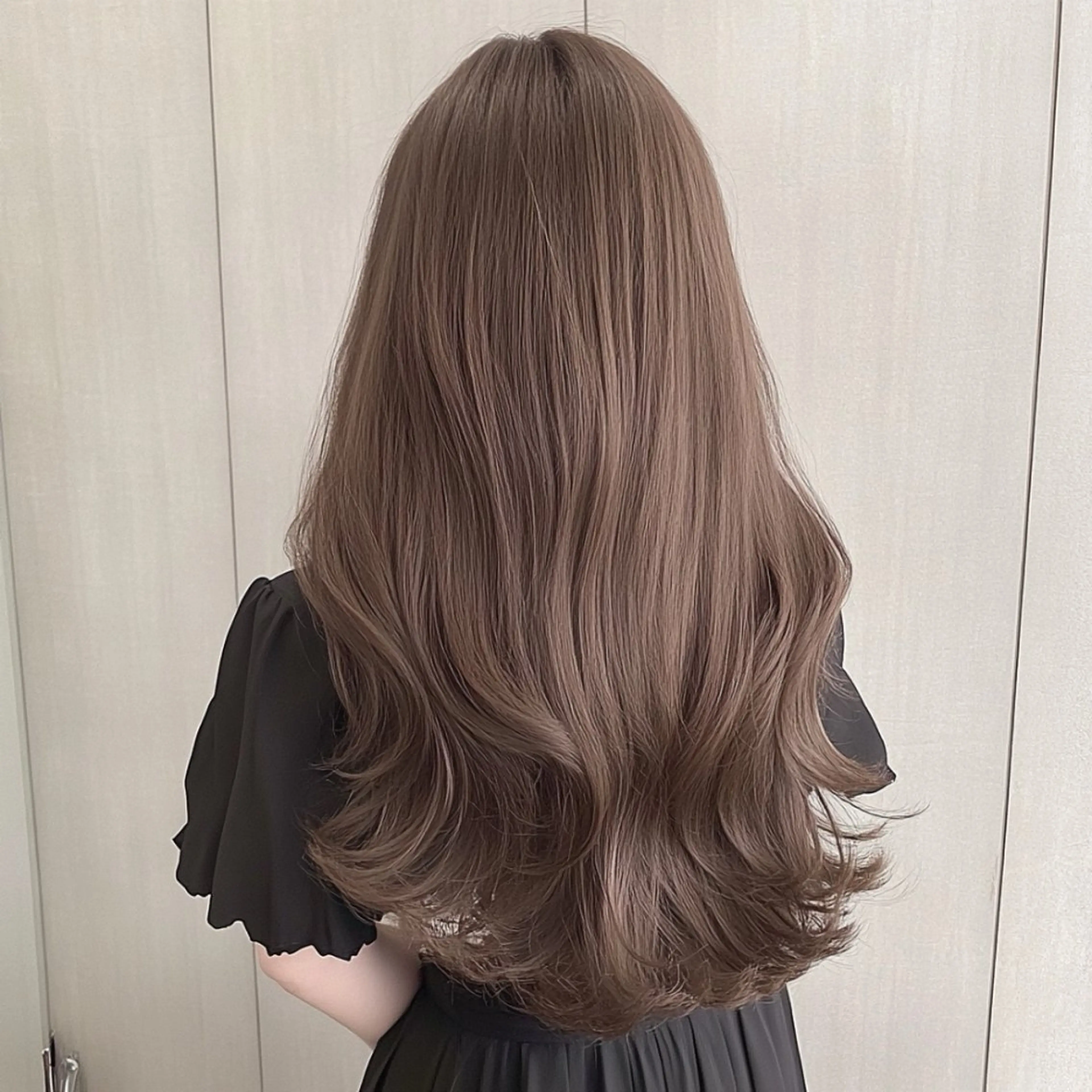 ロング ヘアカラー mua 鳳のヘアスタイル