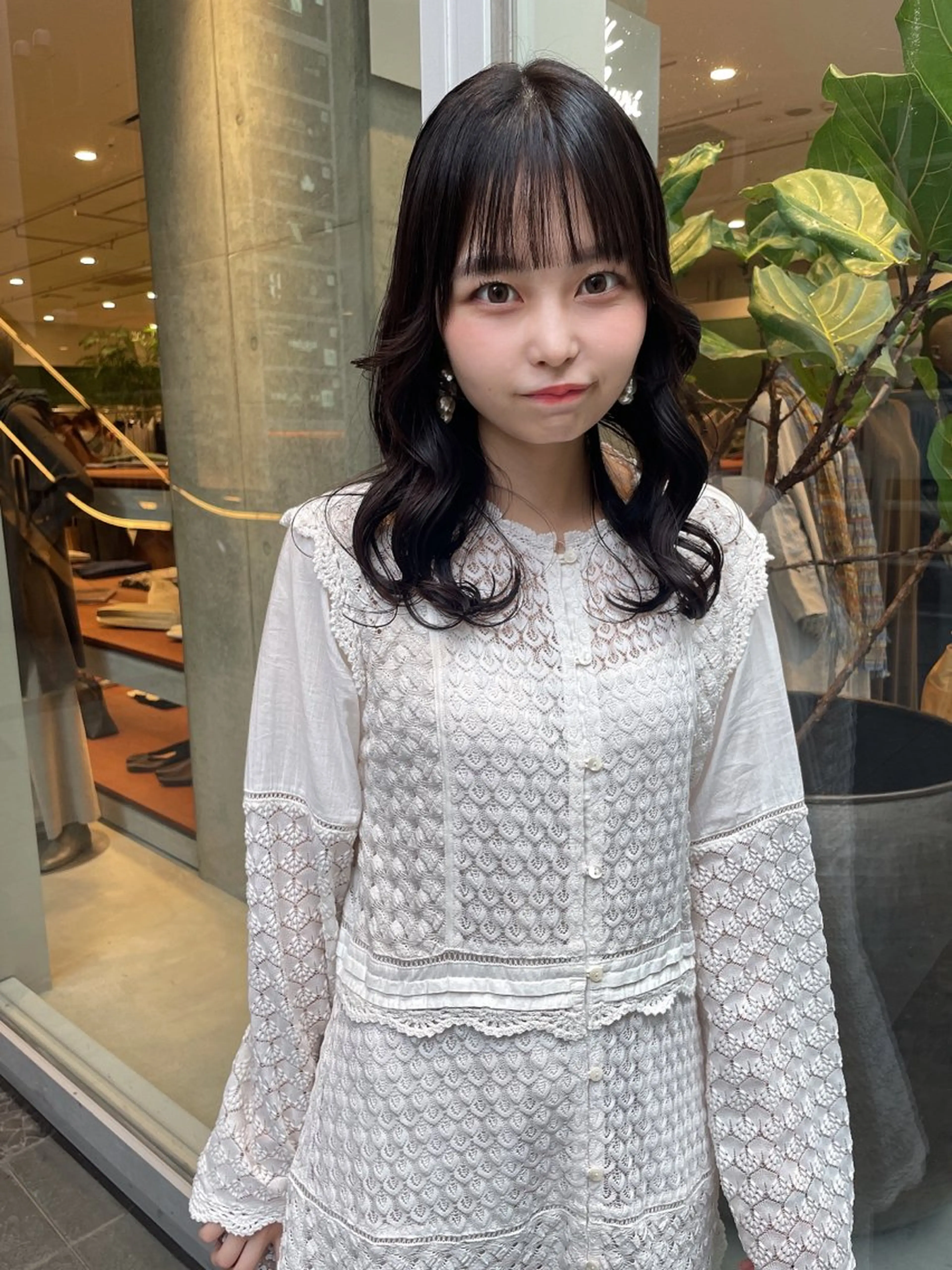 ミディアム カット ヘアカラー 髪質改善will hairdesignのヘアスタイル