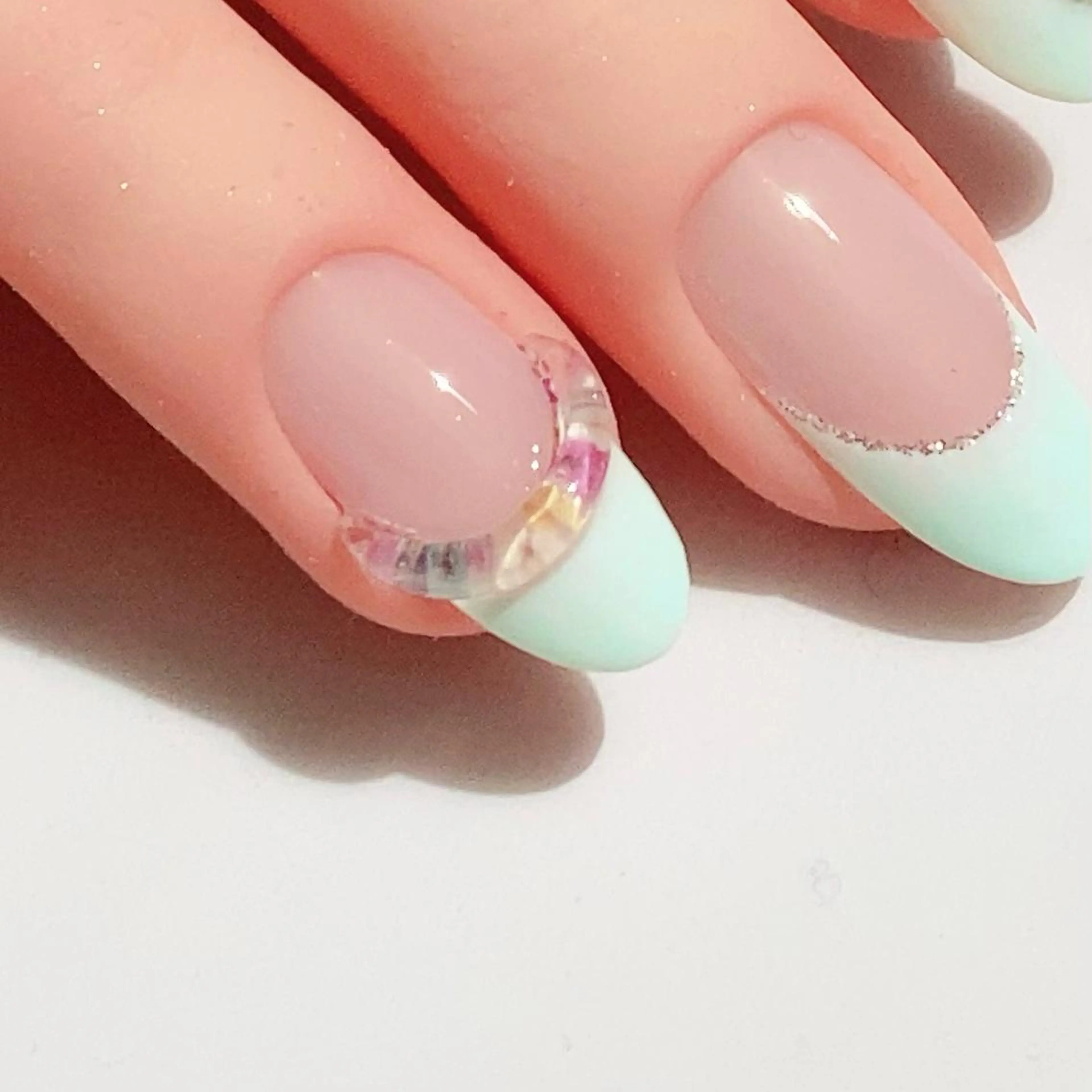 ネイル フラワーネイル フレンチネイル ジェルネイル ハードジェル スカルプネイル プライベートサロン Rのネイルデザイン