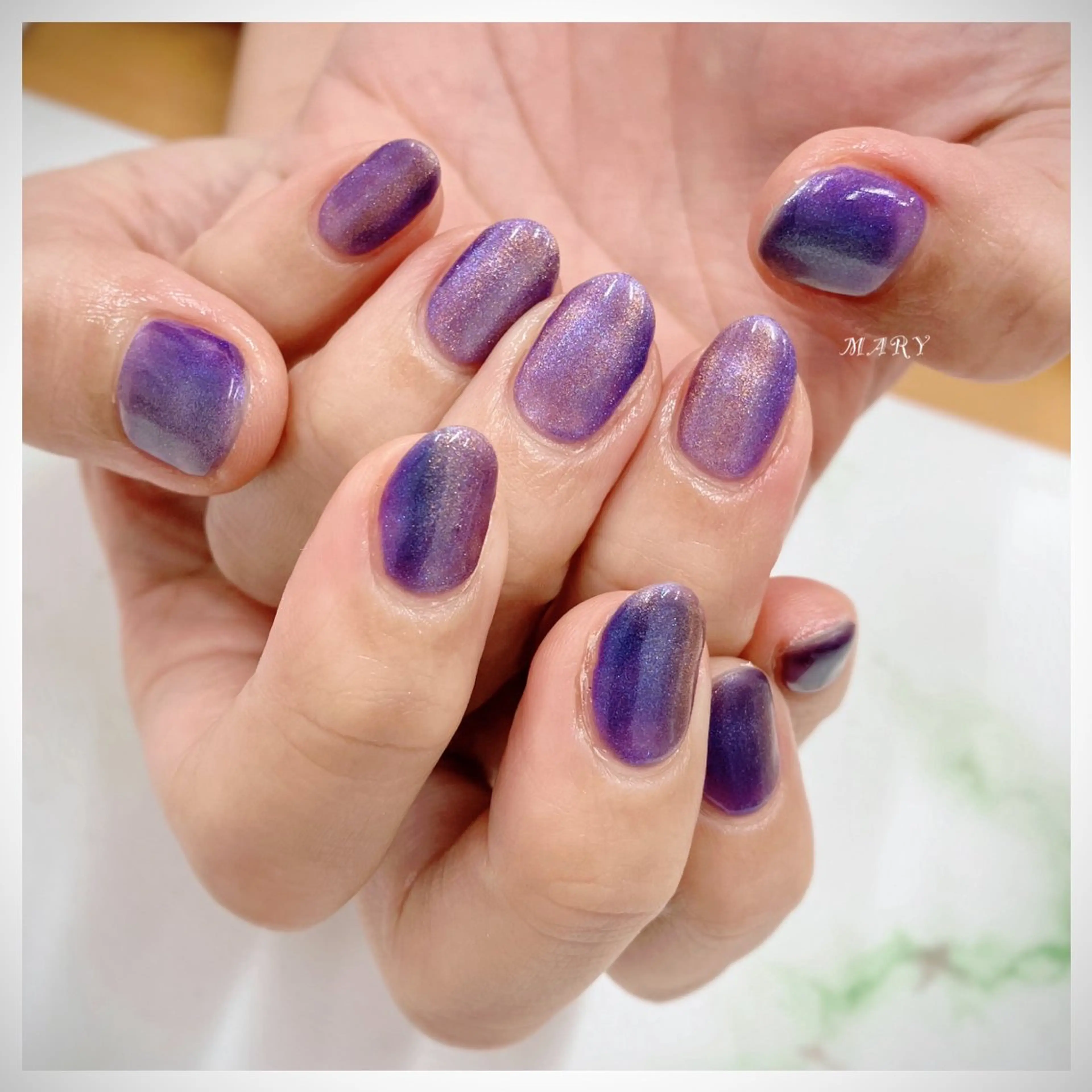 ネイル マグネットネイル ニュアンスネイル ワンカラーネイル パープル Mary nail所属・Mary nail .narumiのネイルデザイン