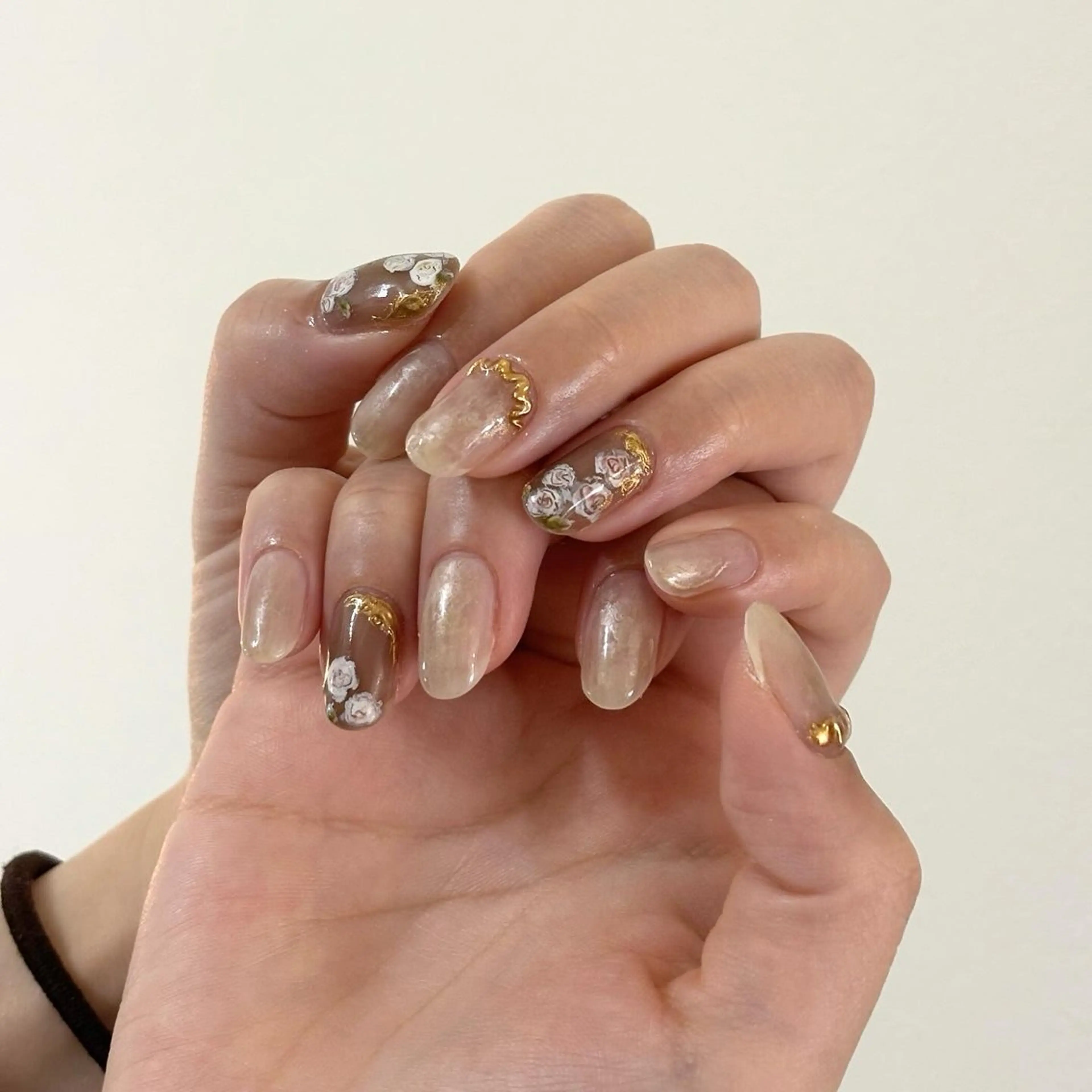 ネイル アートネイル ミラーネイル ハンドネイル Elio所属・Elio 国泰寺のネイルデザイン