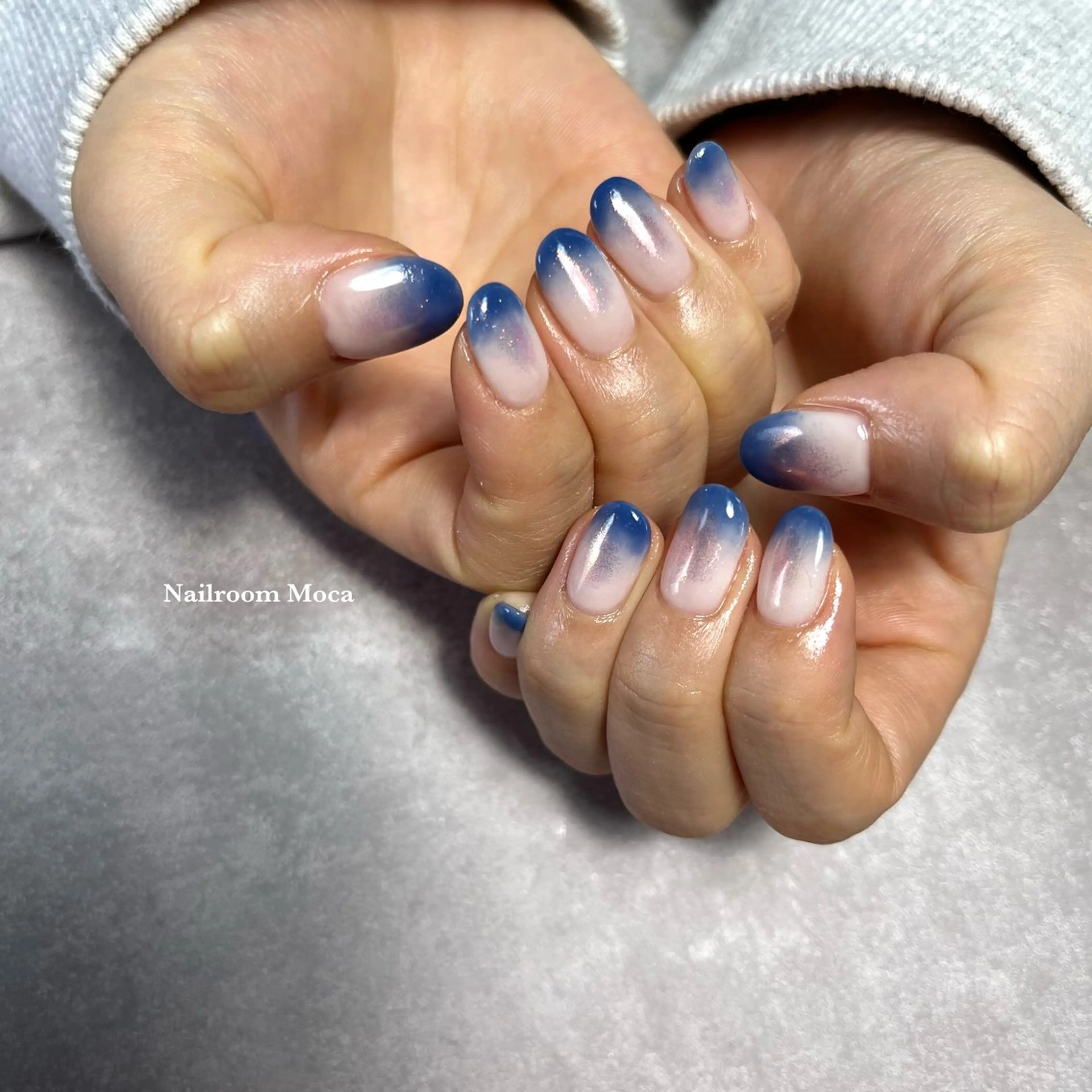 ネイル オーロラネイル グラデーション ハンドネイル Nailroom Mocaのネイルデザイン