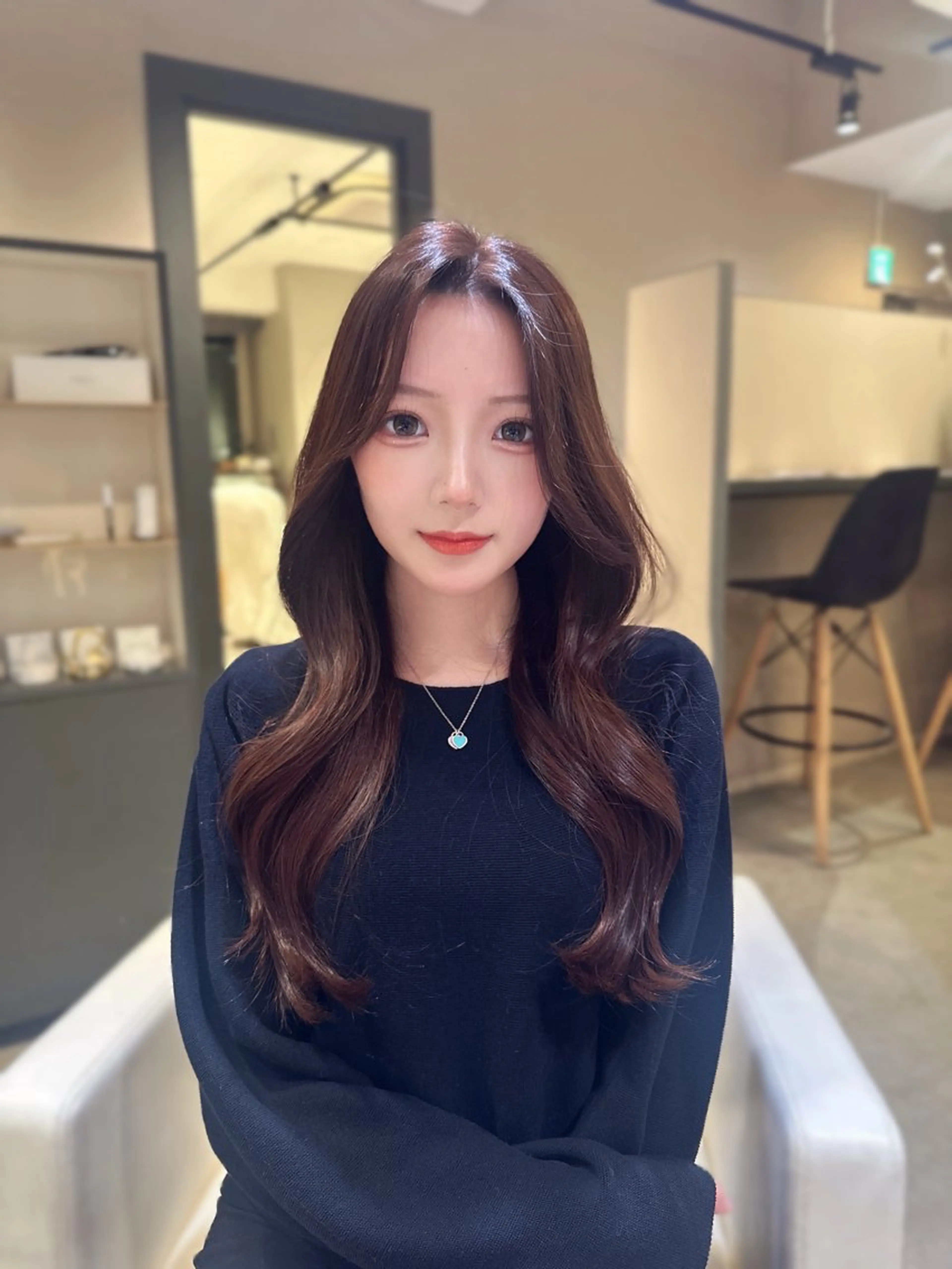 ロング 村上 万愛のヘアスタイル