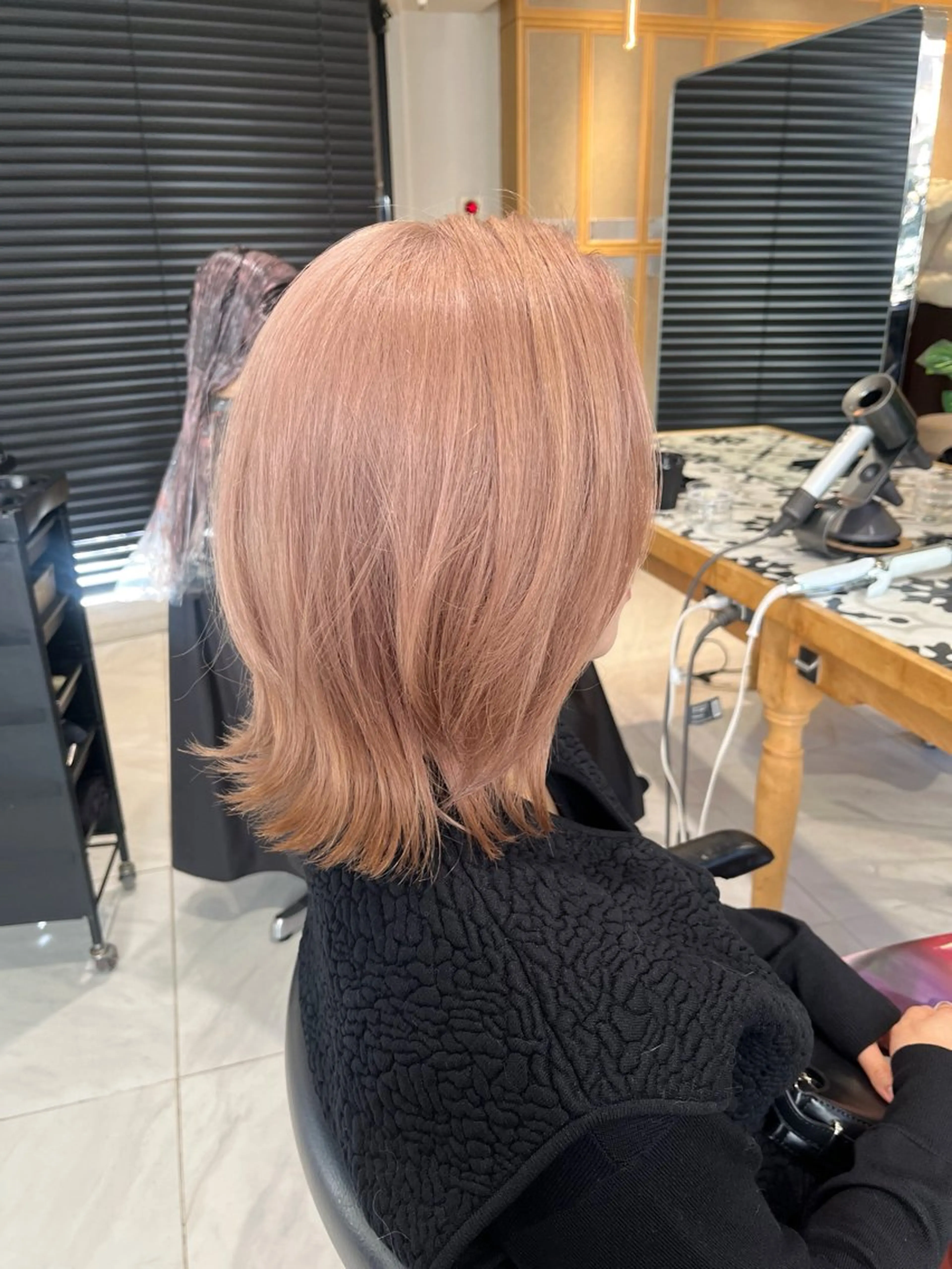 セミロング カラー ベージュカラー ピンクカラー ヘアカラー トリートメント ナミ🩶暗髪/暖色 ❤️/透明感/縮毛のヘアスタイル