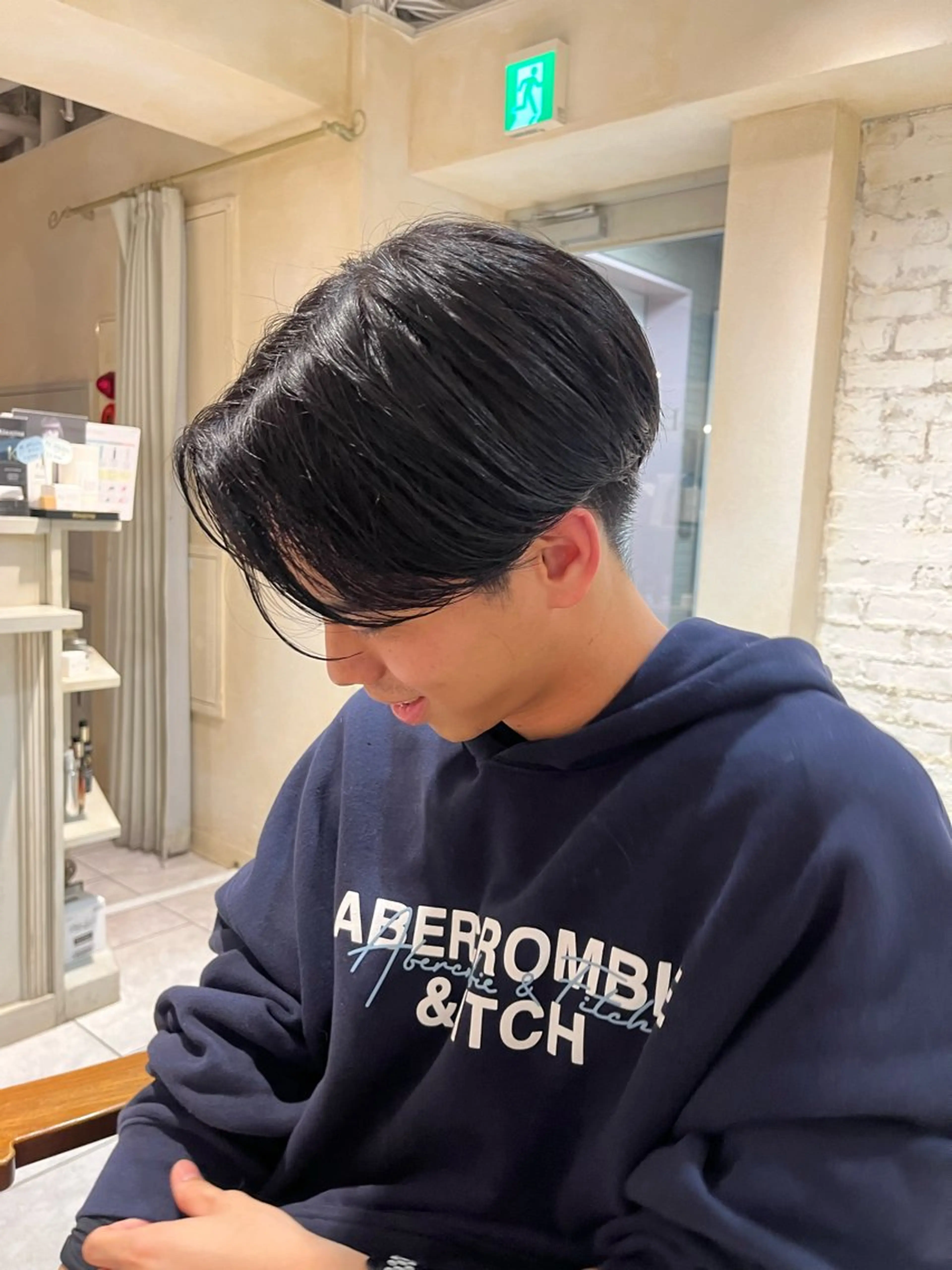 カラー 清水 菜花のヘアスタイル