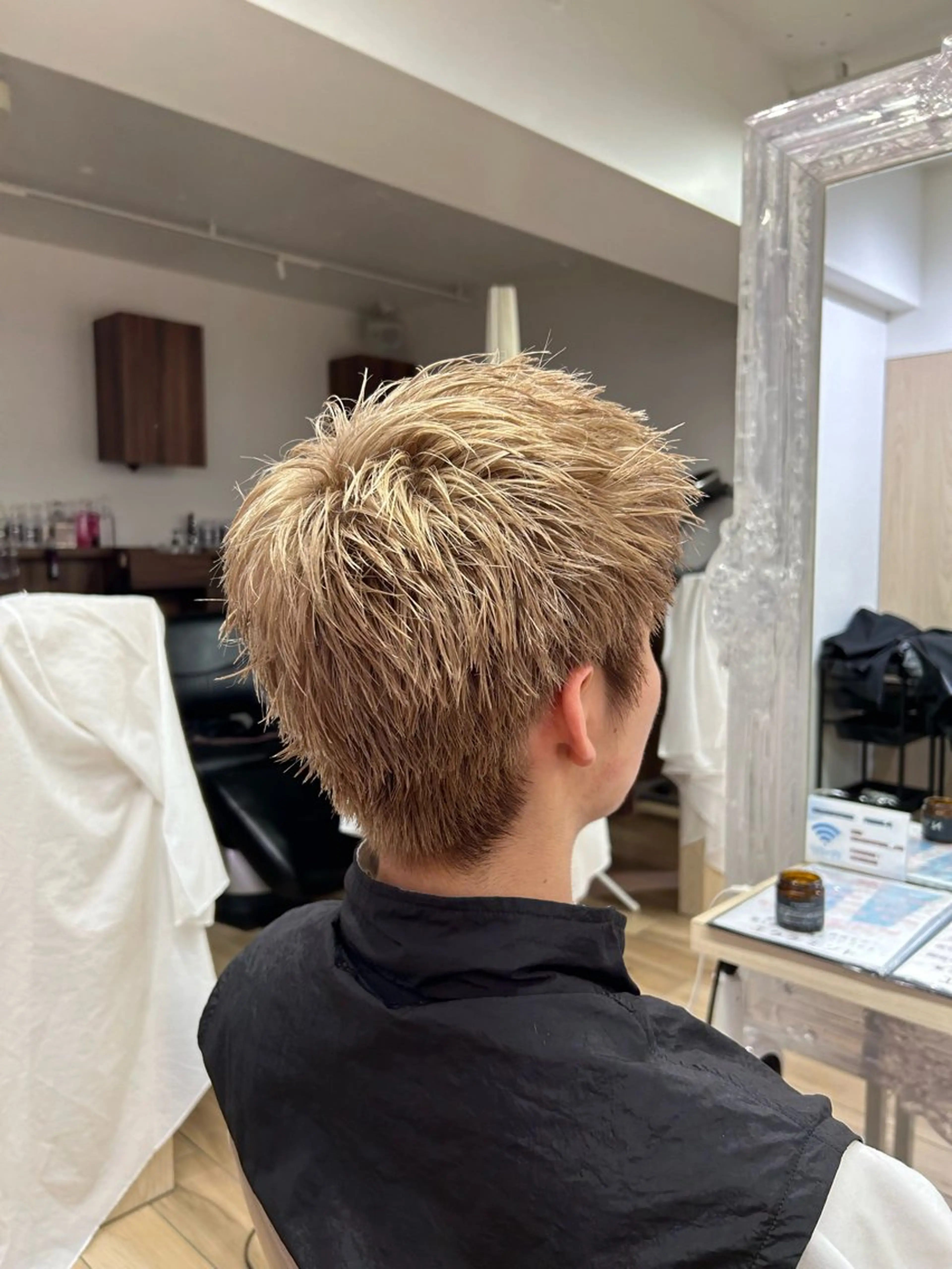 ショート メンズ カット ヘアカラー 渡辺 大輝 メンズパーマのヘアスタイル