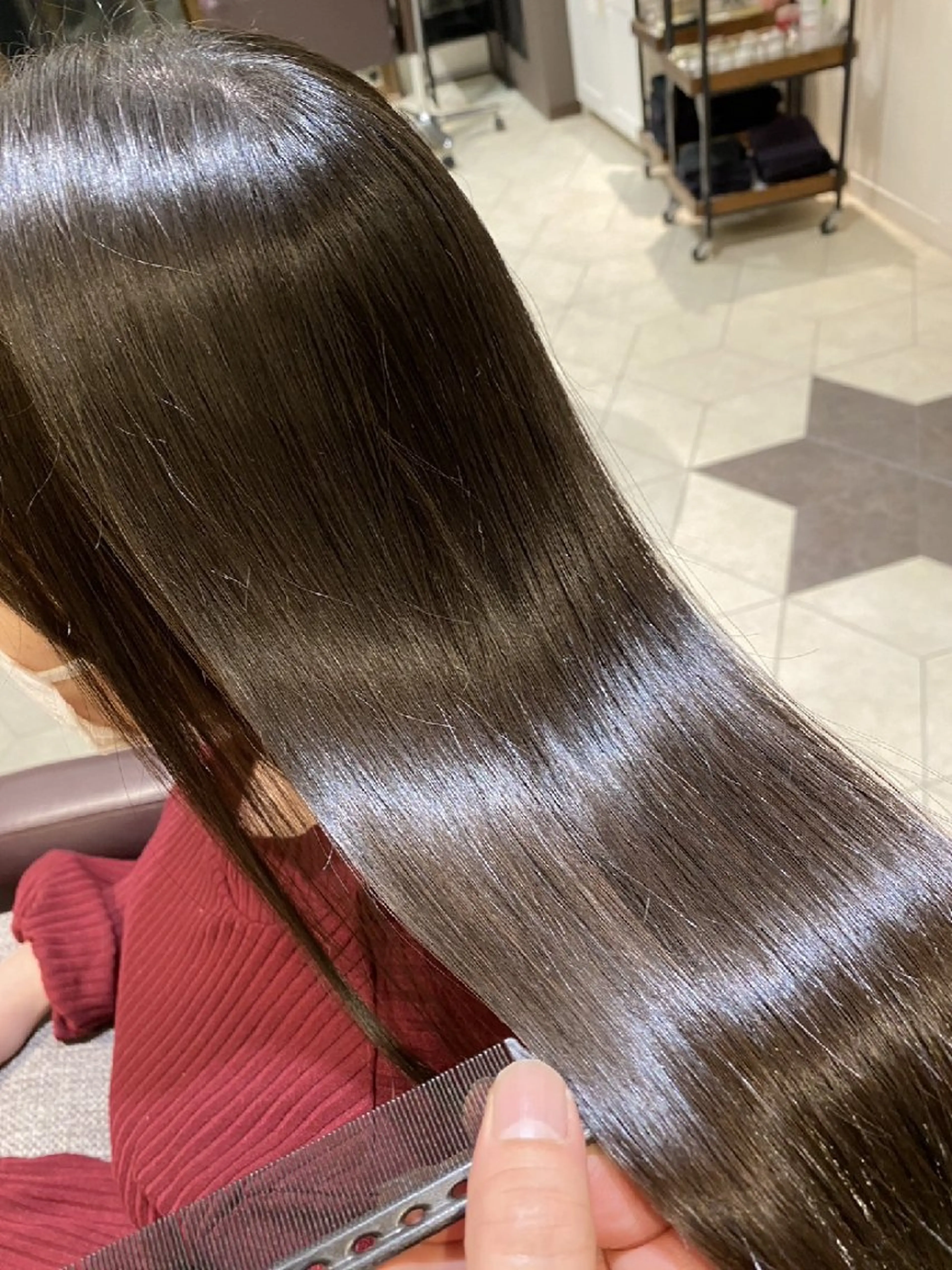 深夜まで営業中‼️ レム髪質改善のヘアスタイル