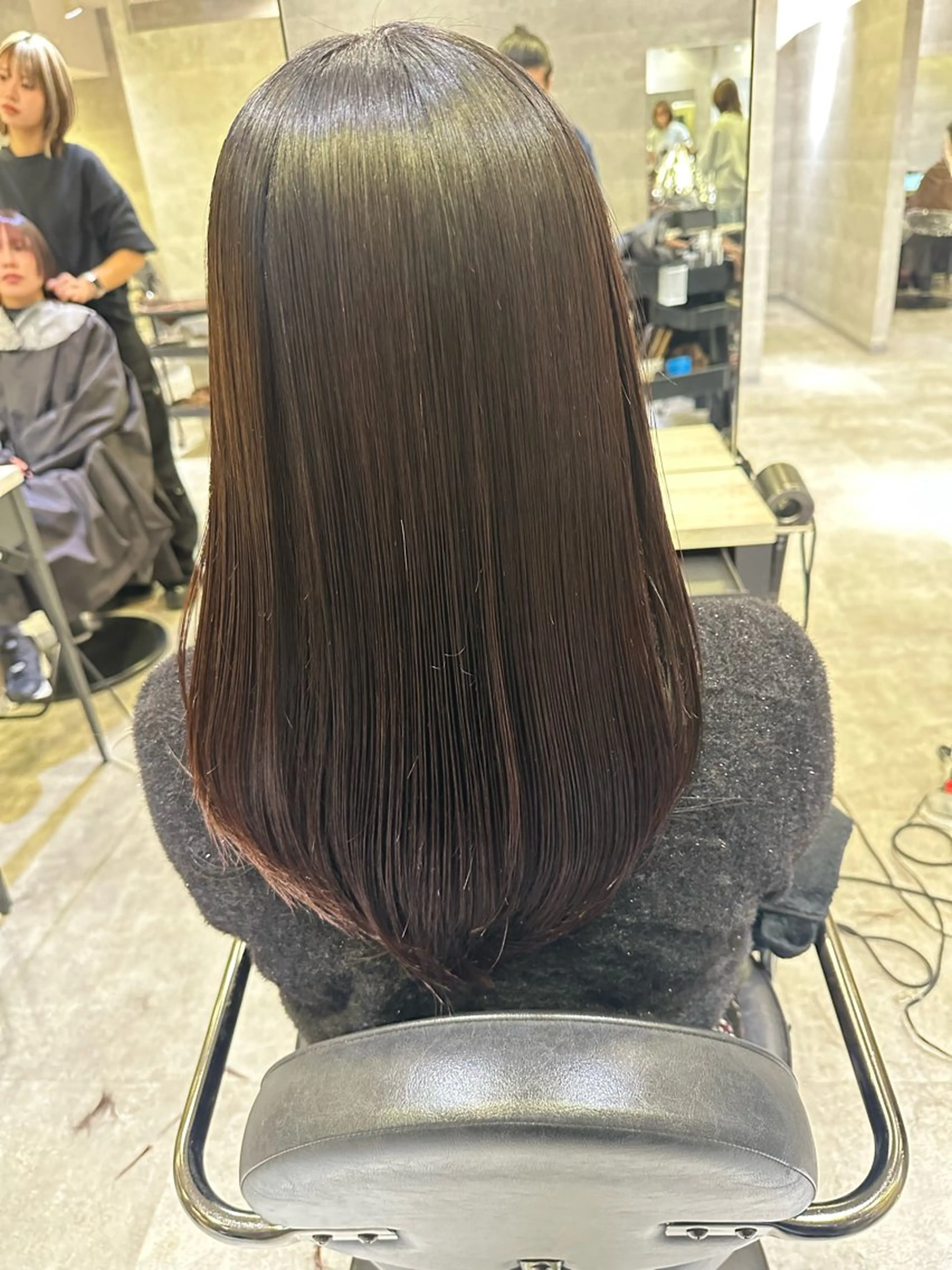 セミロング カラー 髪質改善 トリートメント _WHITE 天王寺のヘアスタイル