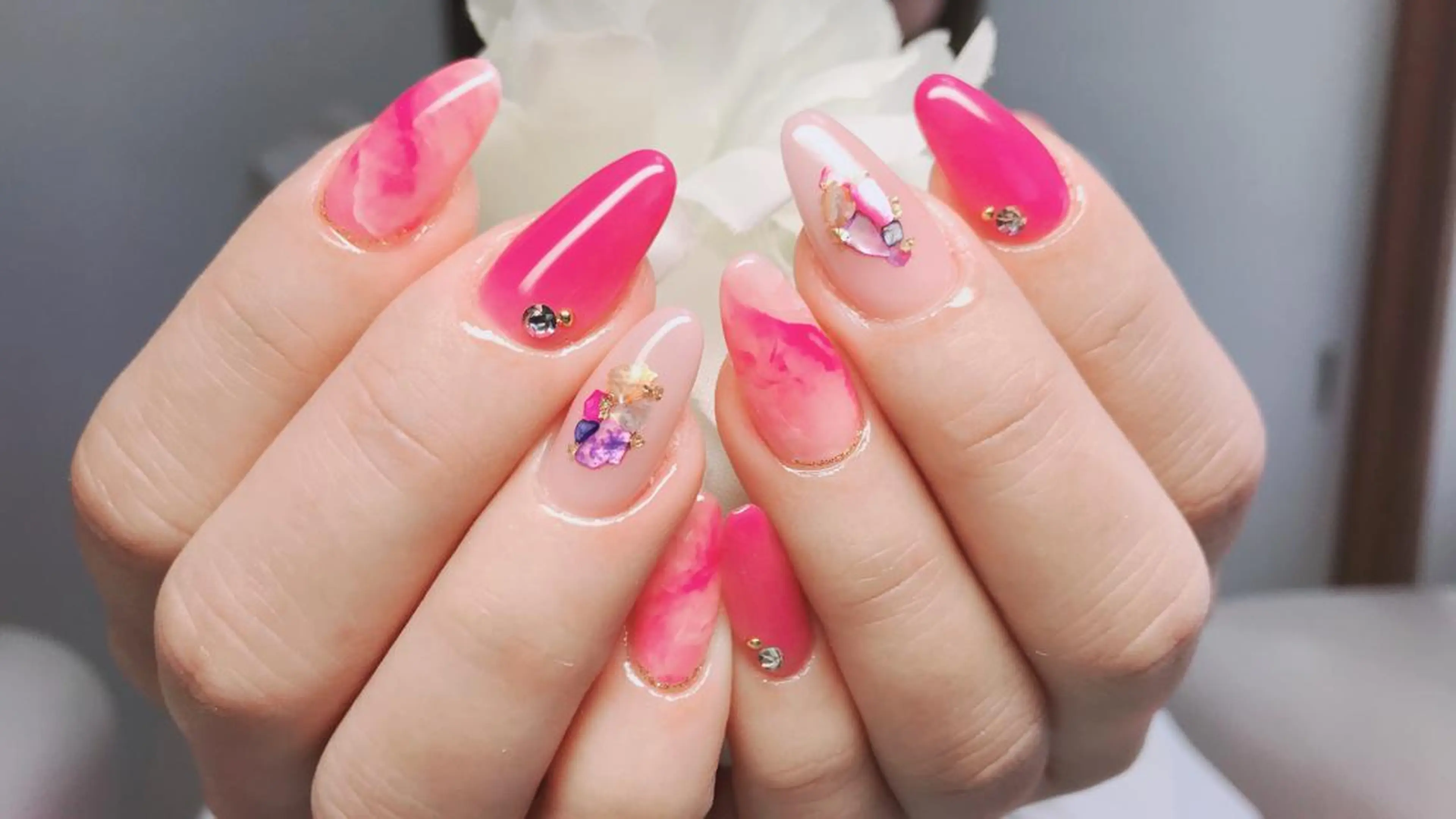 ネイル ハンドネイル Ｎail Ｓalon ertiのネイルデザイン