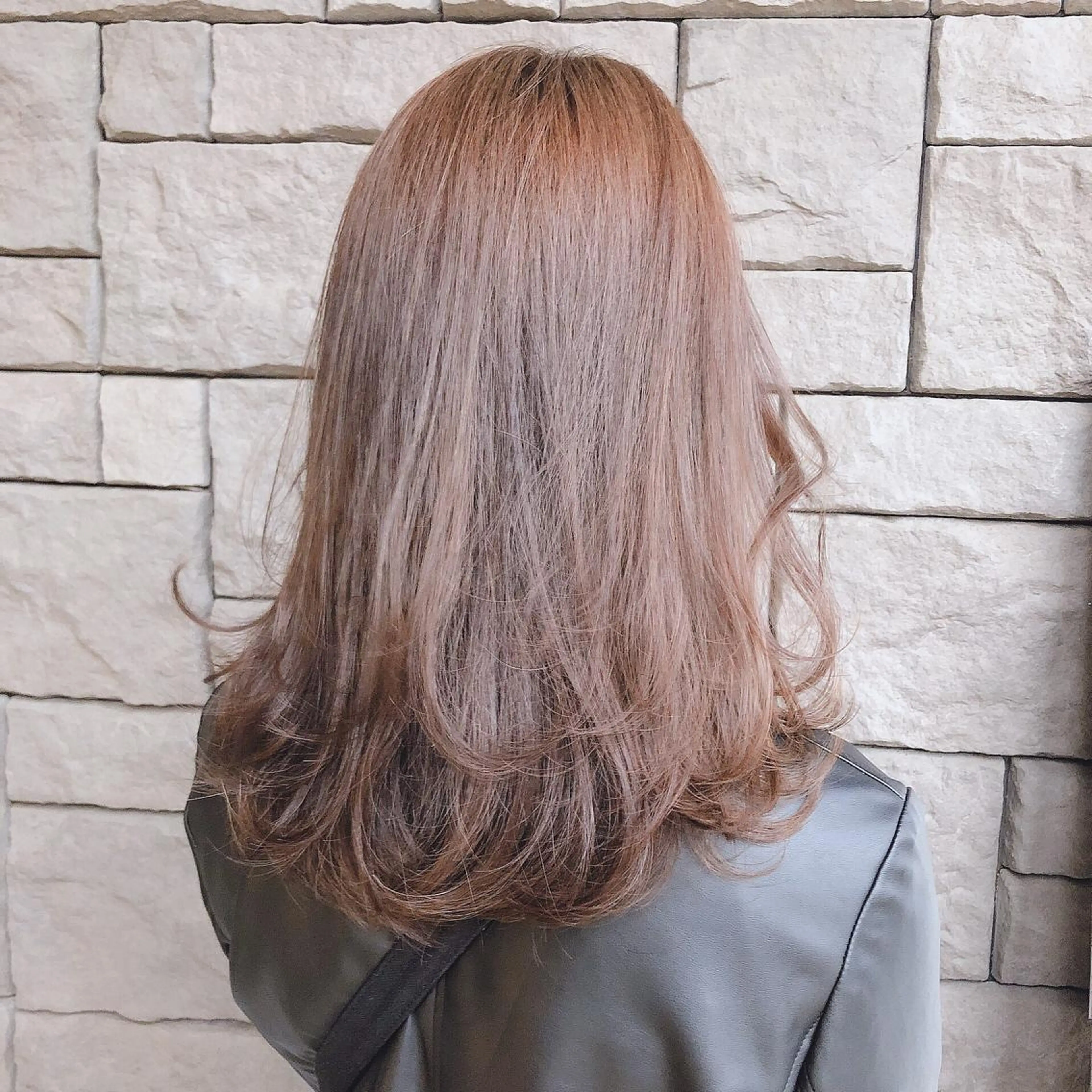 セミロング カラー 店長/mao/ 前髪/顔周りカットのヘアスタイル