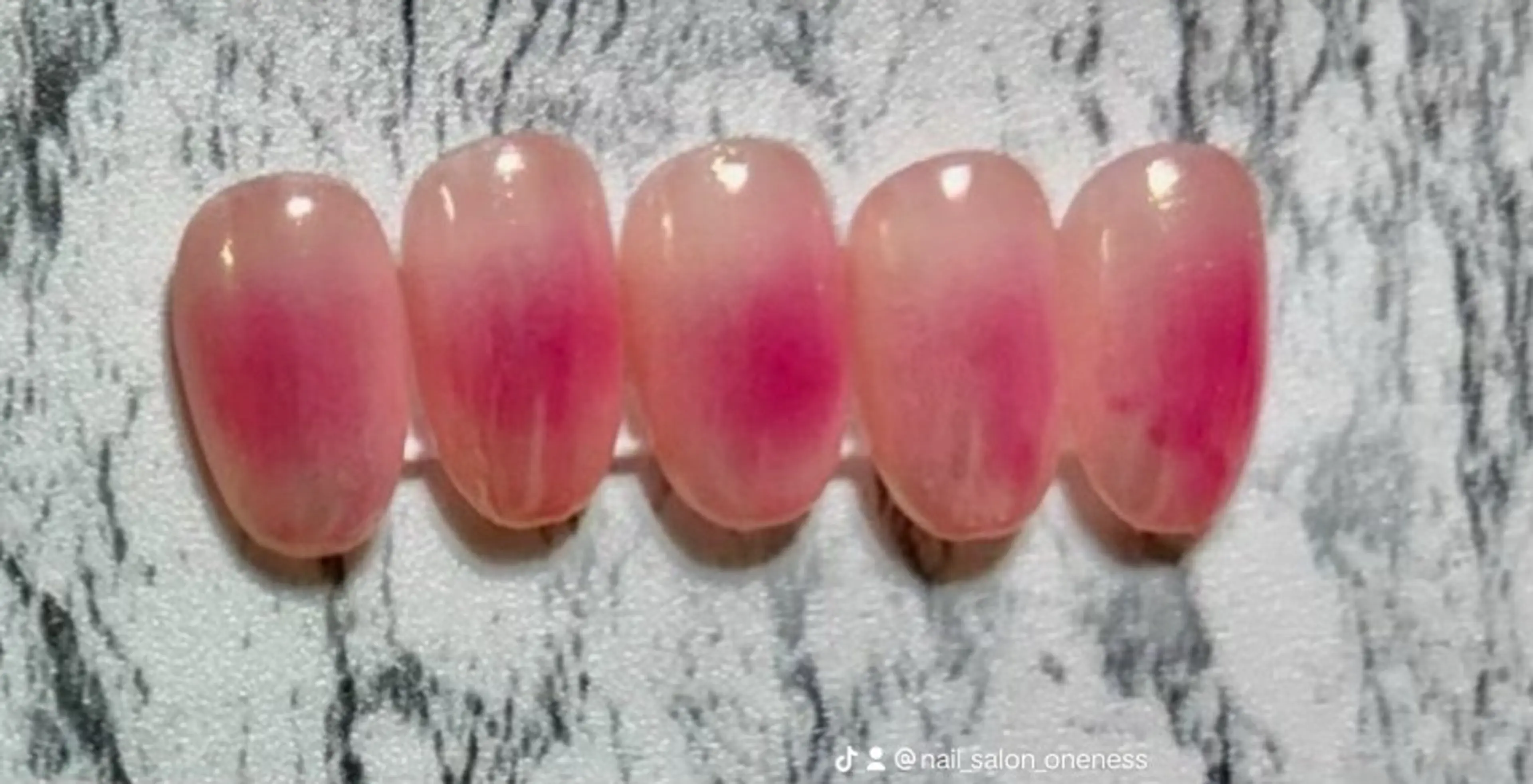 ネイル ハンドネイル nail salon oneness🎀のネイルデザイン