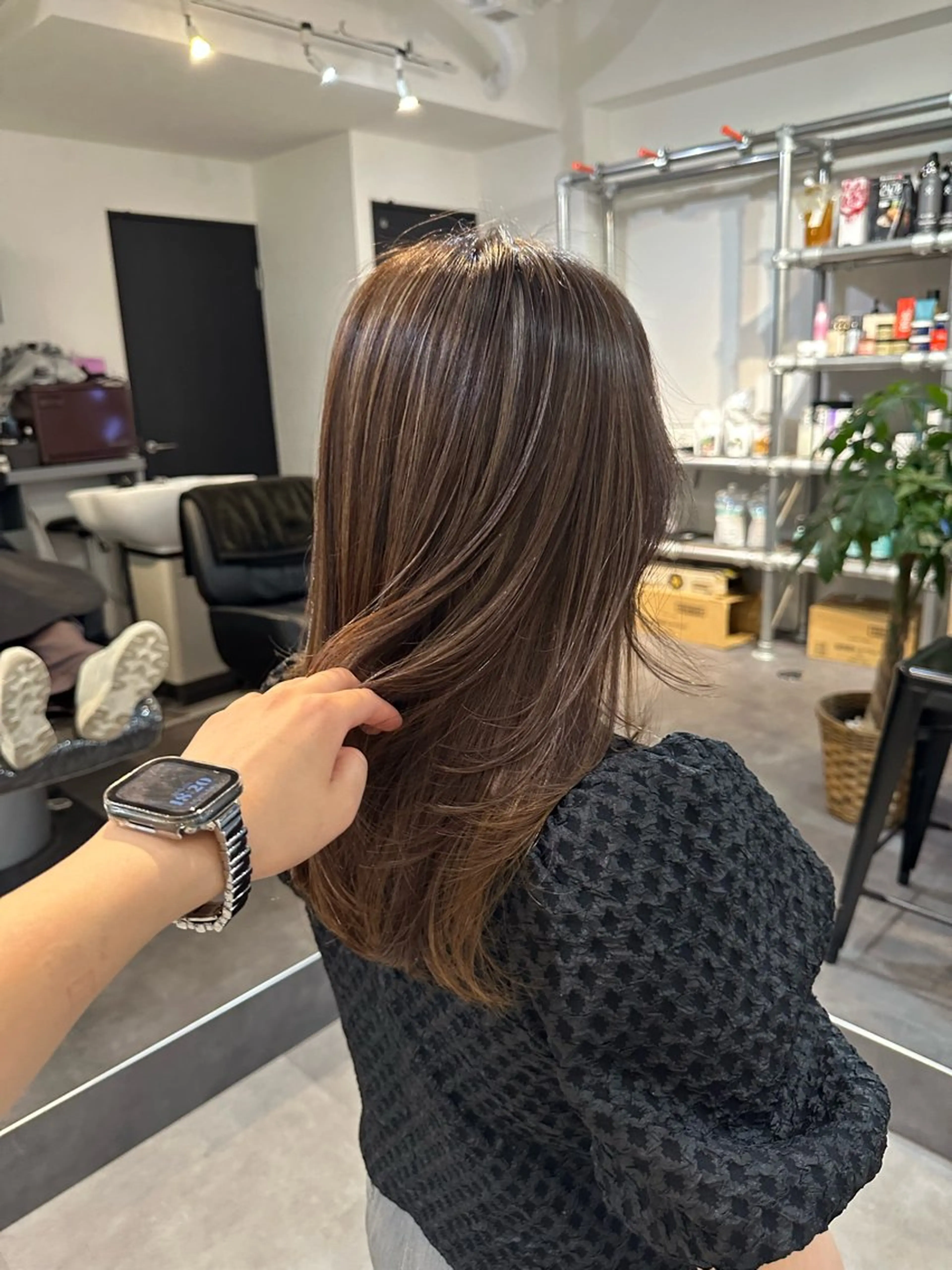 セミロング カラー ヘアカラー トリートメント レイヤー/ハイトーン WAKANAのヘアスタイル